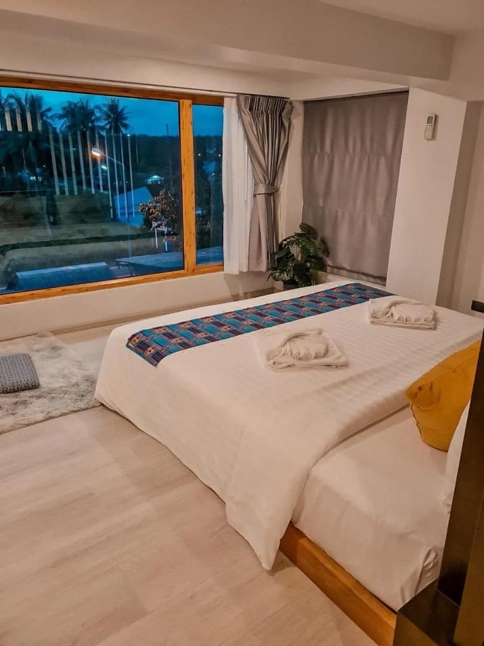 Bed in Wayla Villa@Maikhaobeach