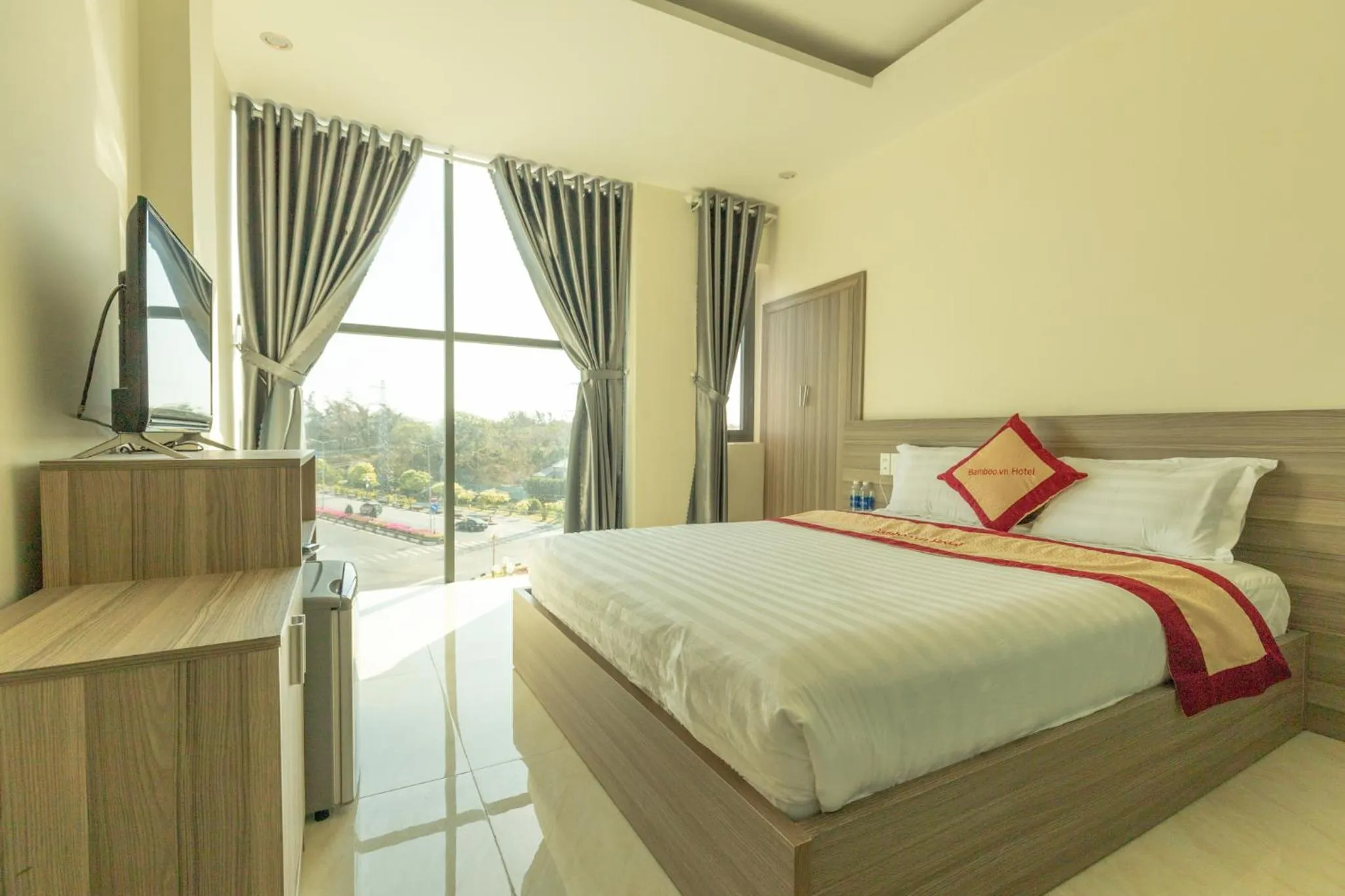 Bedroom, Bed in Bamboo Hotel