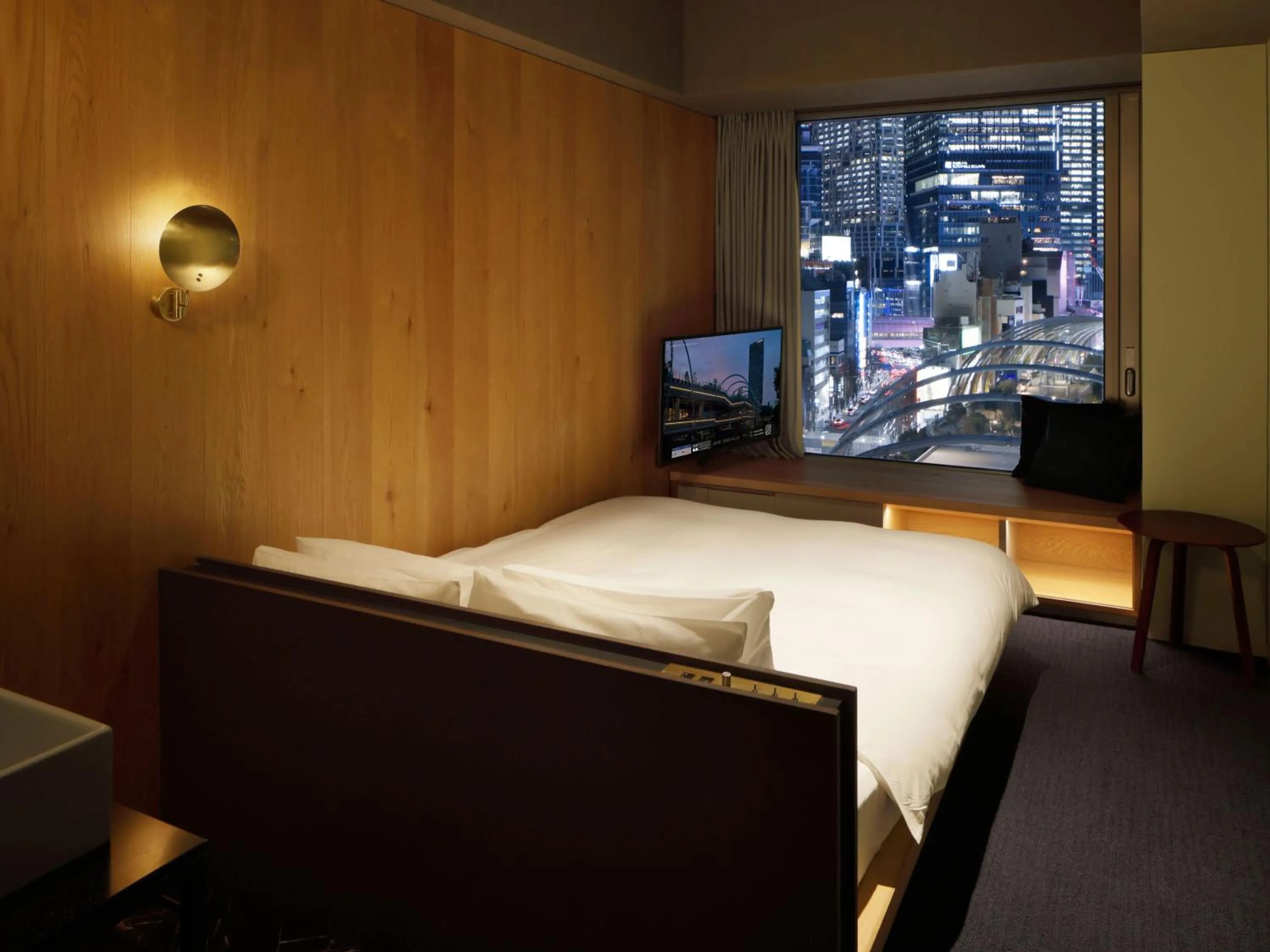 Photo of the whole room, Bed in sequence MIYASHITA PARK - Shibuya