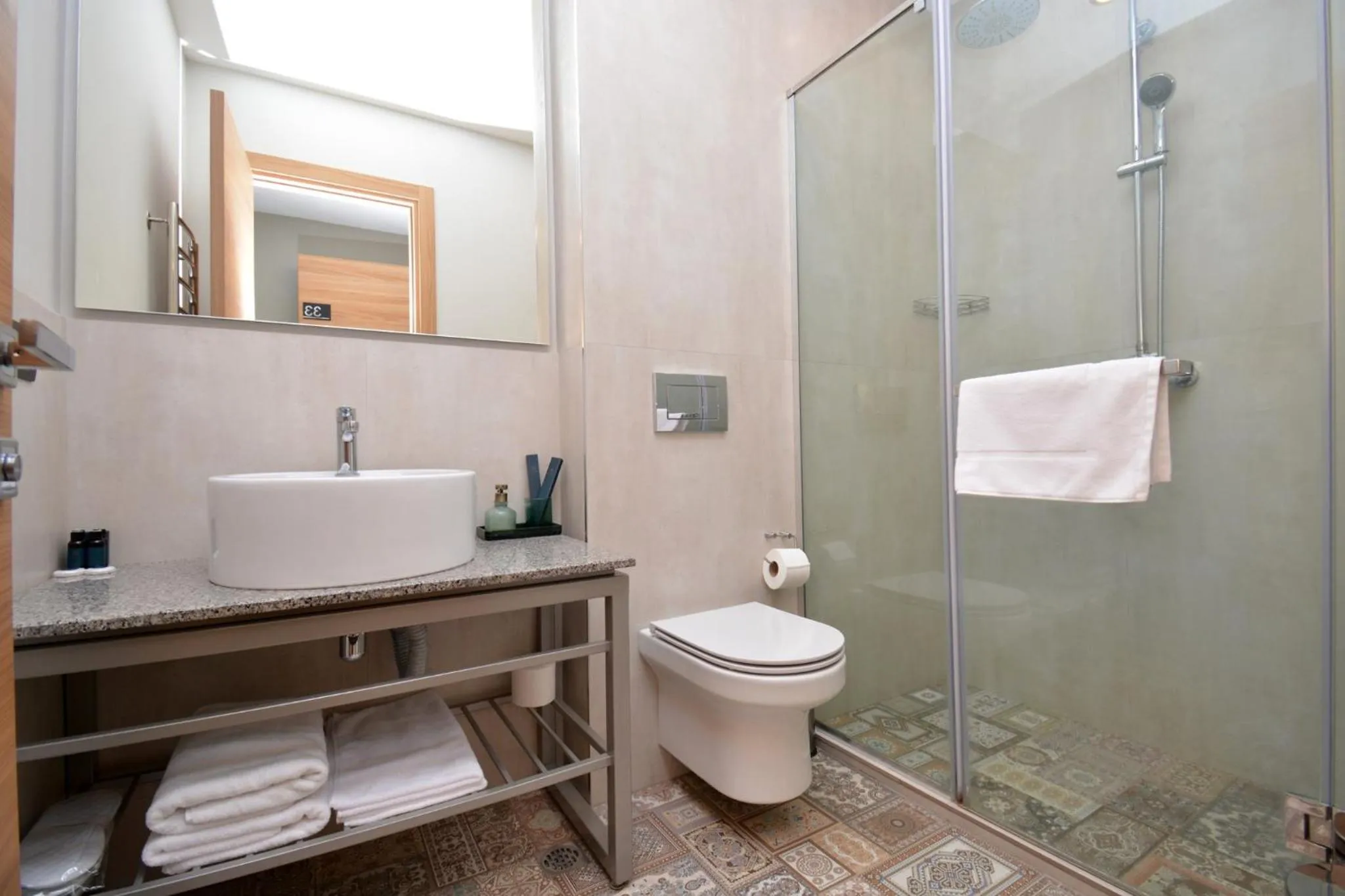 Shower in Andor Hotel