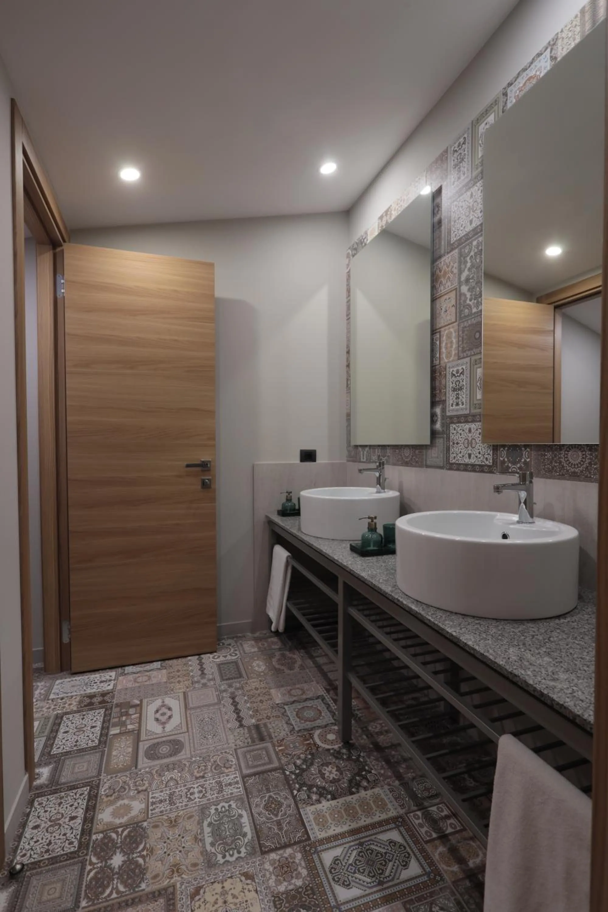 Bathroom in Andor Hotel