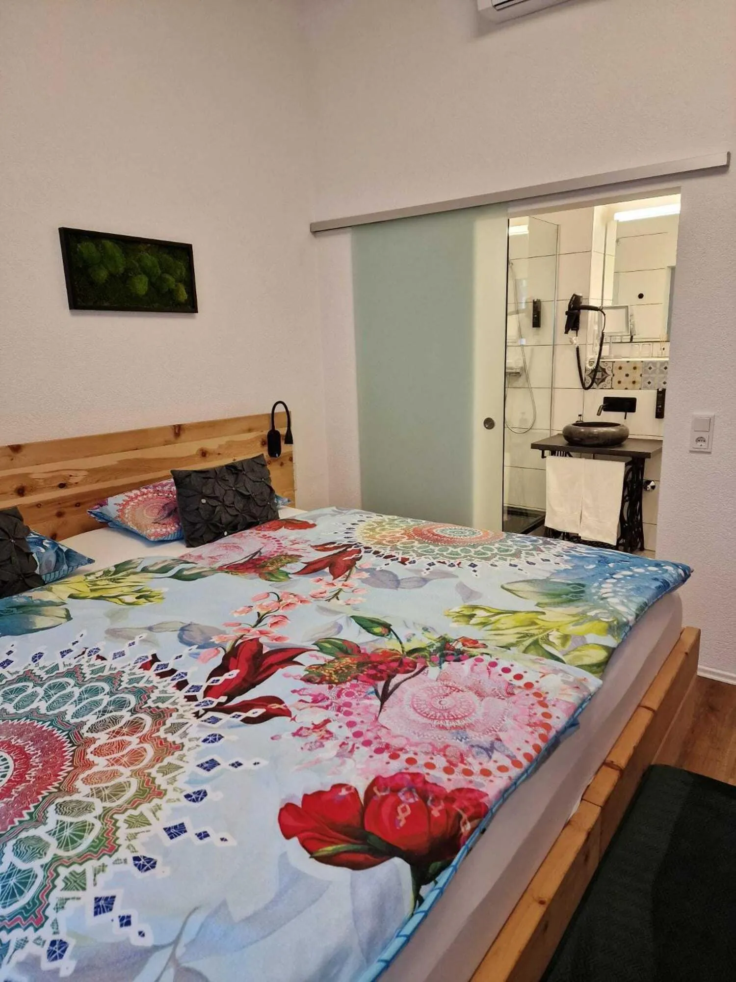 Bedroom, Bed in Aparthotel Arabella Bad Nauheim