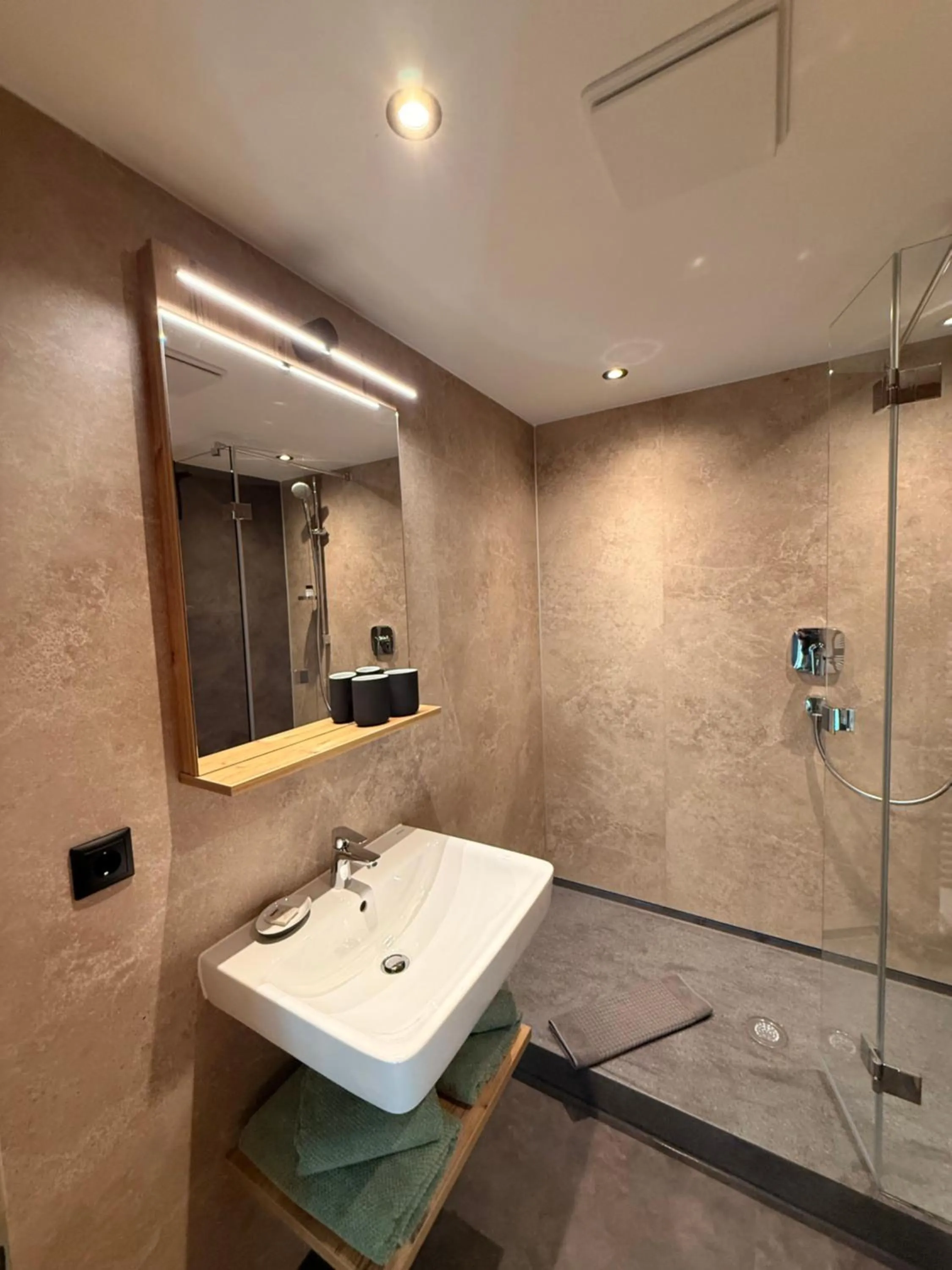 Shower in Gasthof Und Hotel Maria Gern