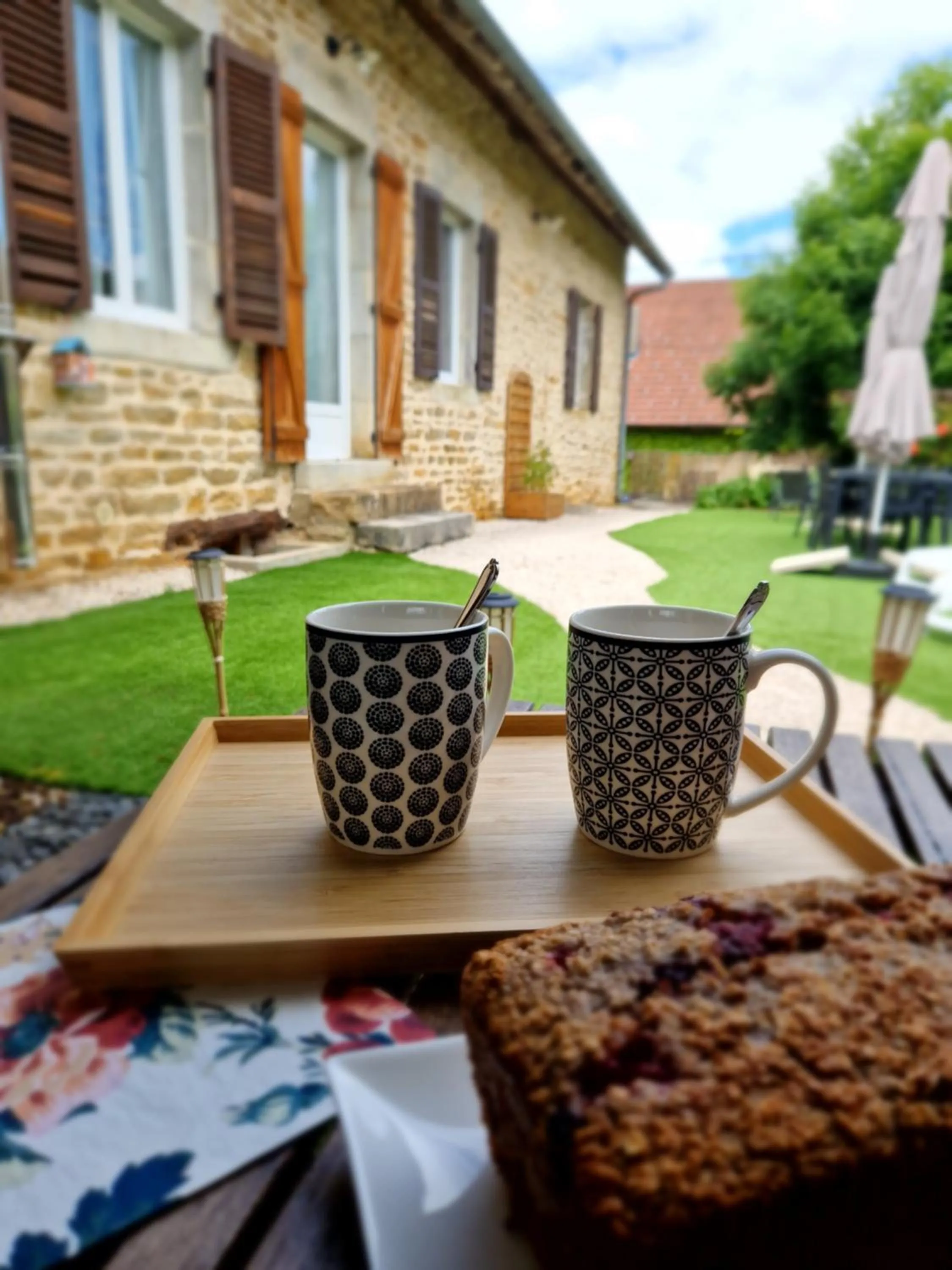 Garden view in Chambres d'hôtes Une autre maison