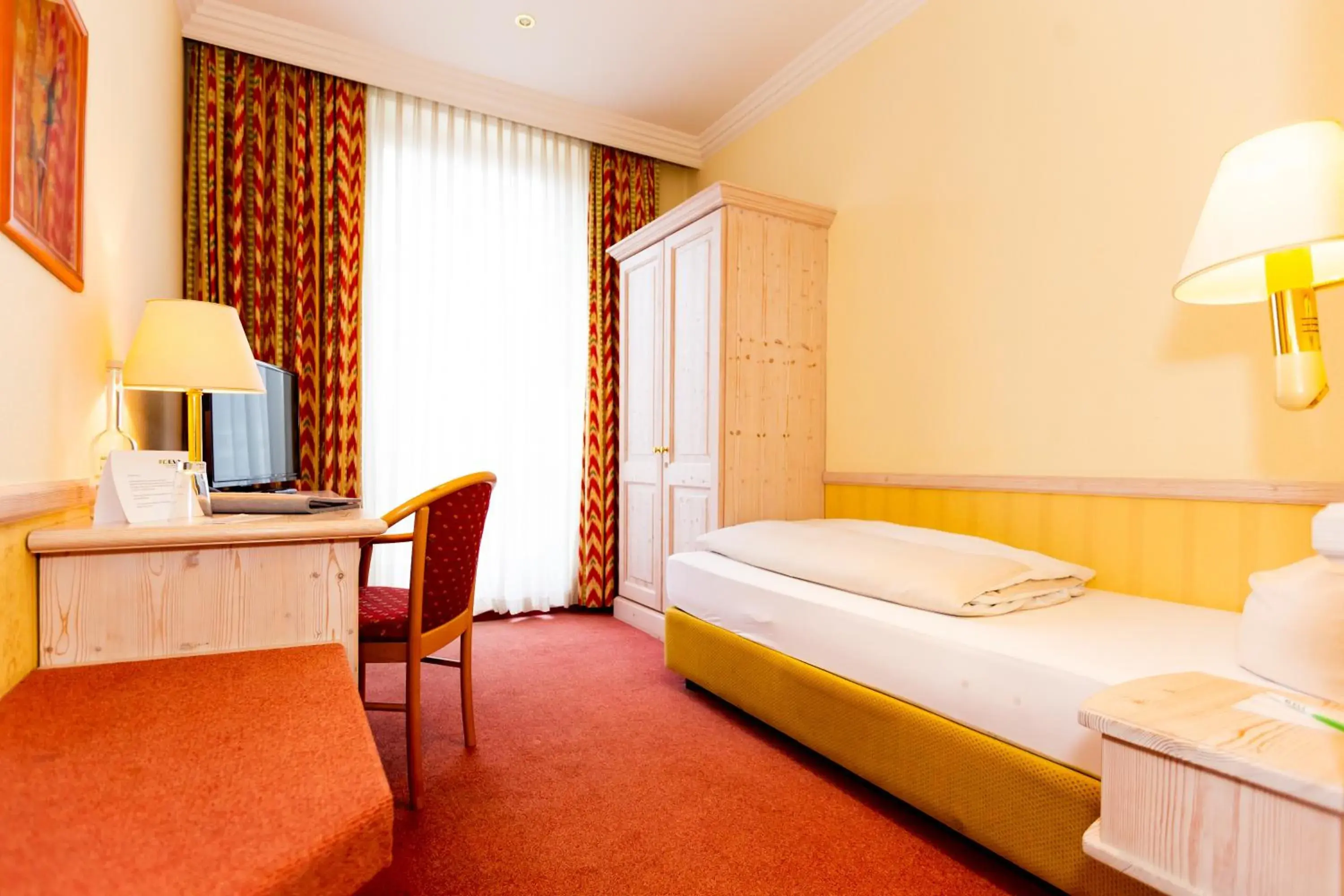 Superior Single Room in Parkhotel Traunstein Superior Single Room in Parkhotel Traunstein