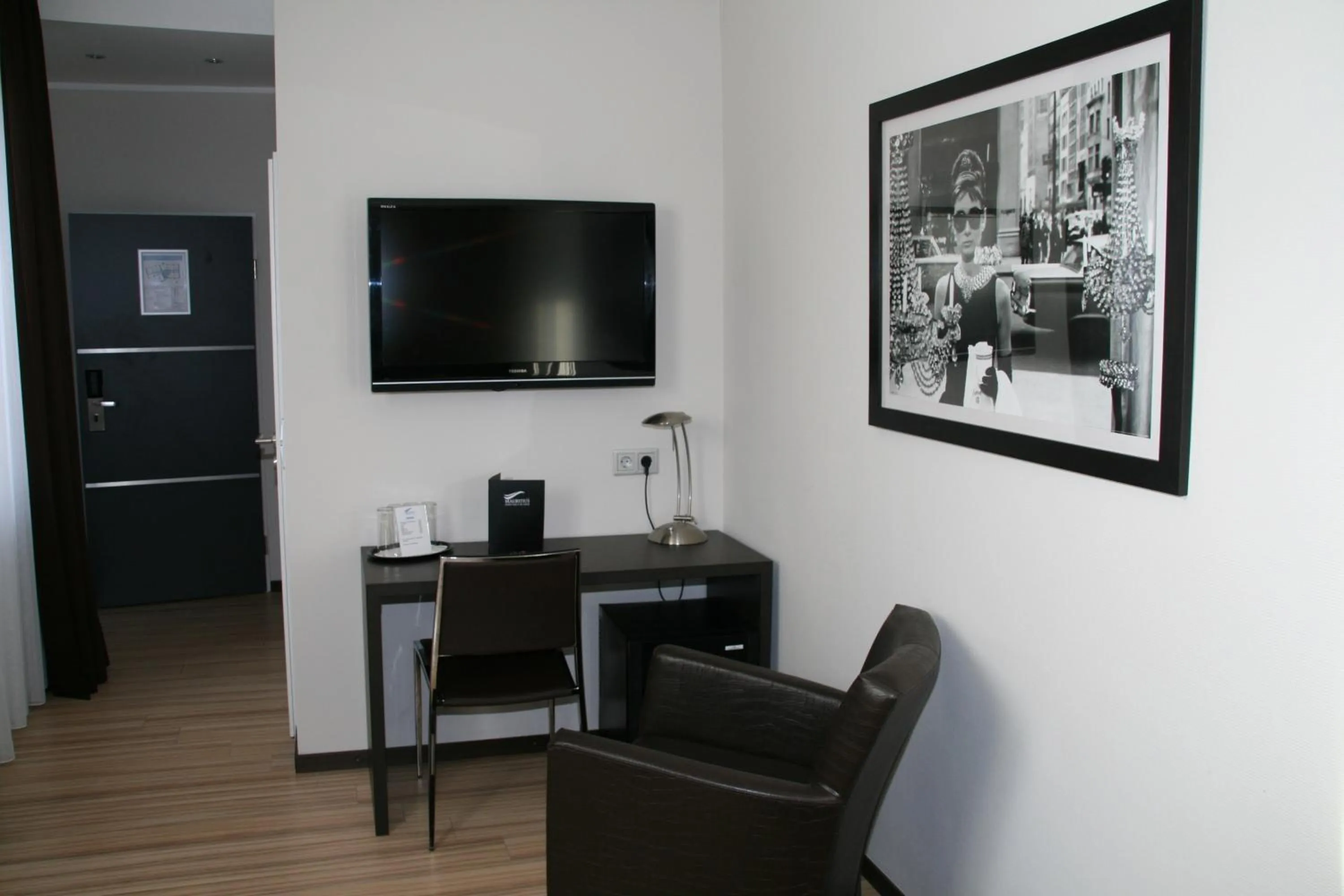 TV and multimedia in Mauritius Komfort Hotel in der Altstadt