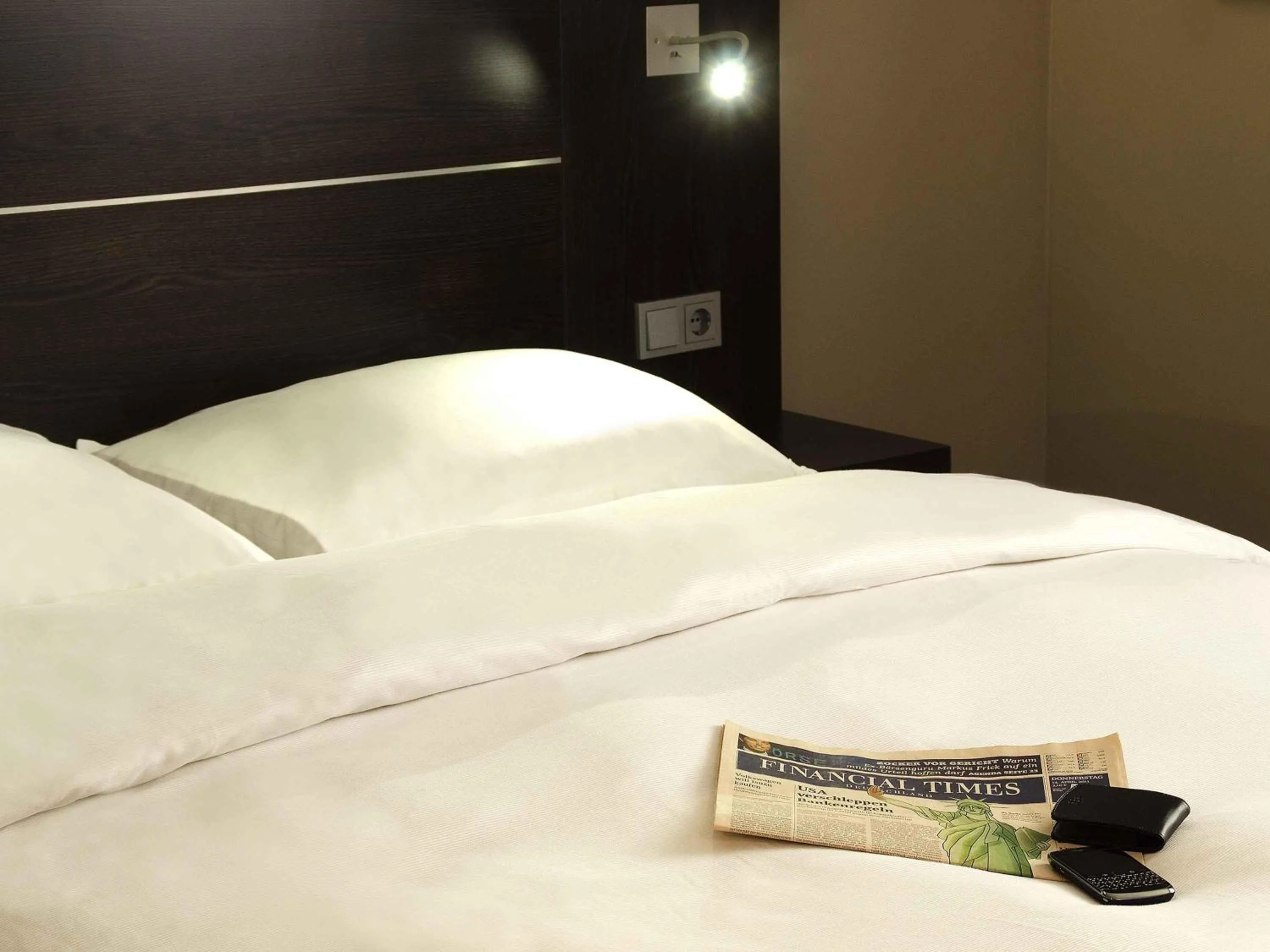 Bedroom, Bed in Mercure Hotel Hagen