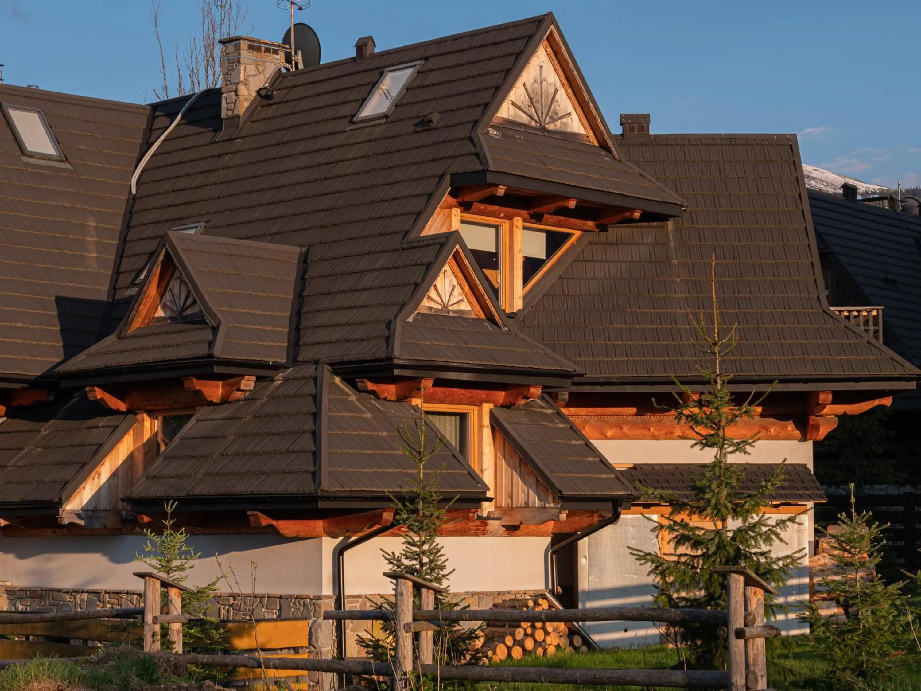 Property building in Willa Mirwa