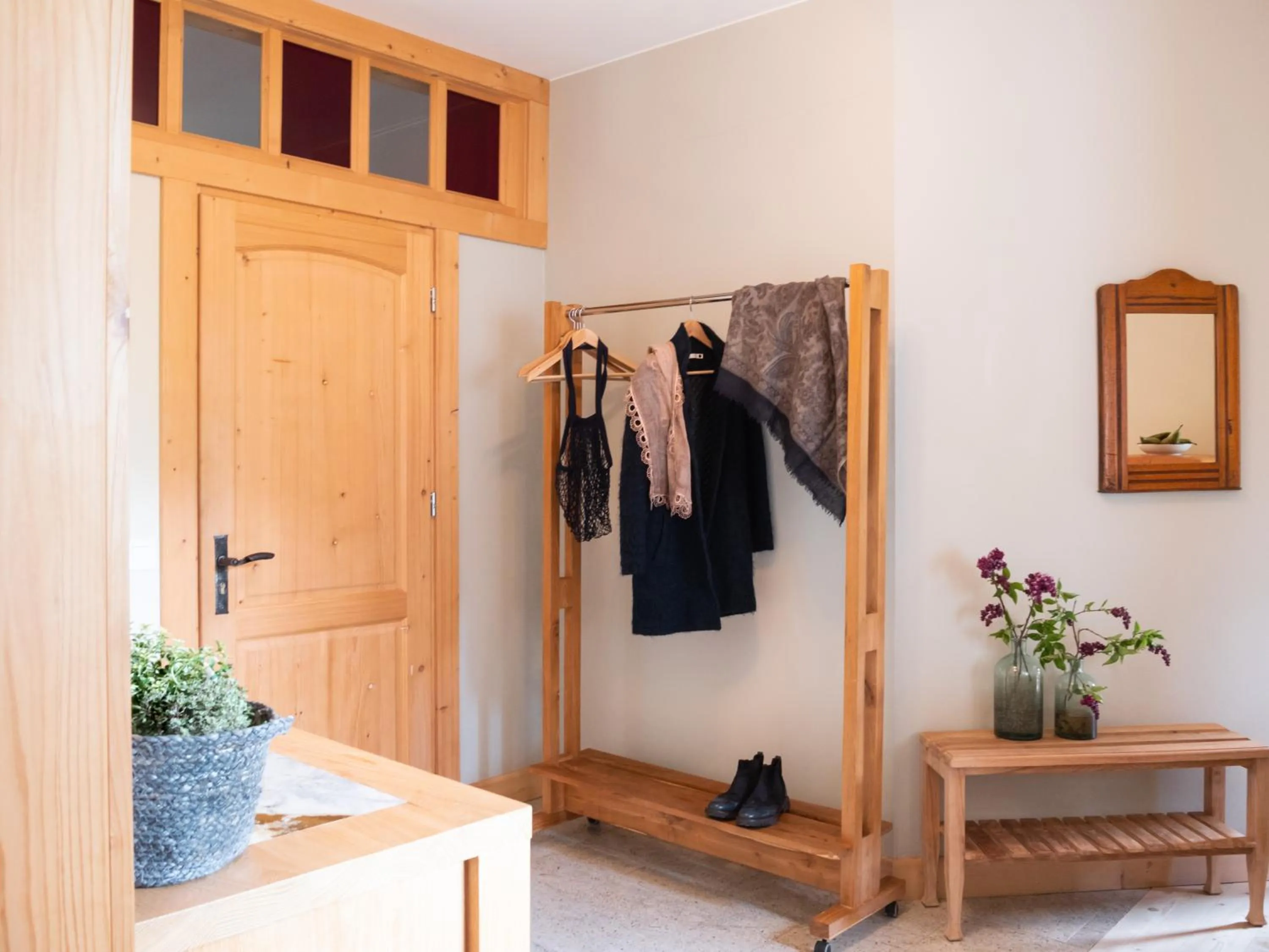 wardrobe in Willa Mirwa