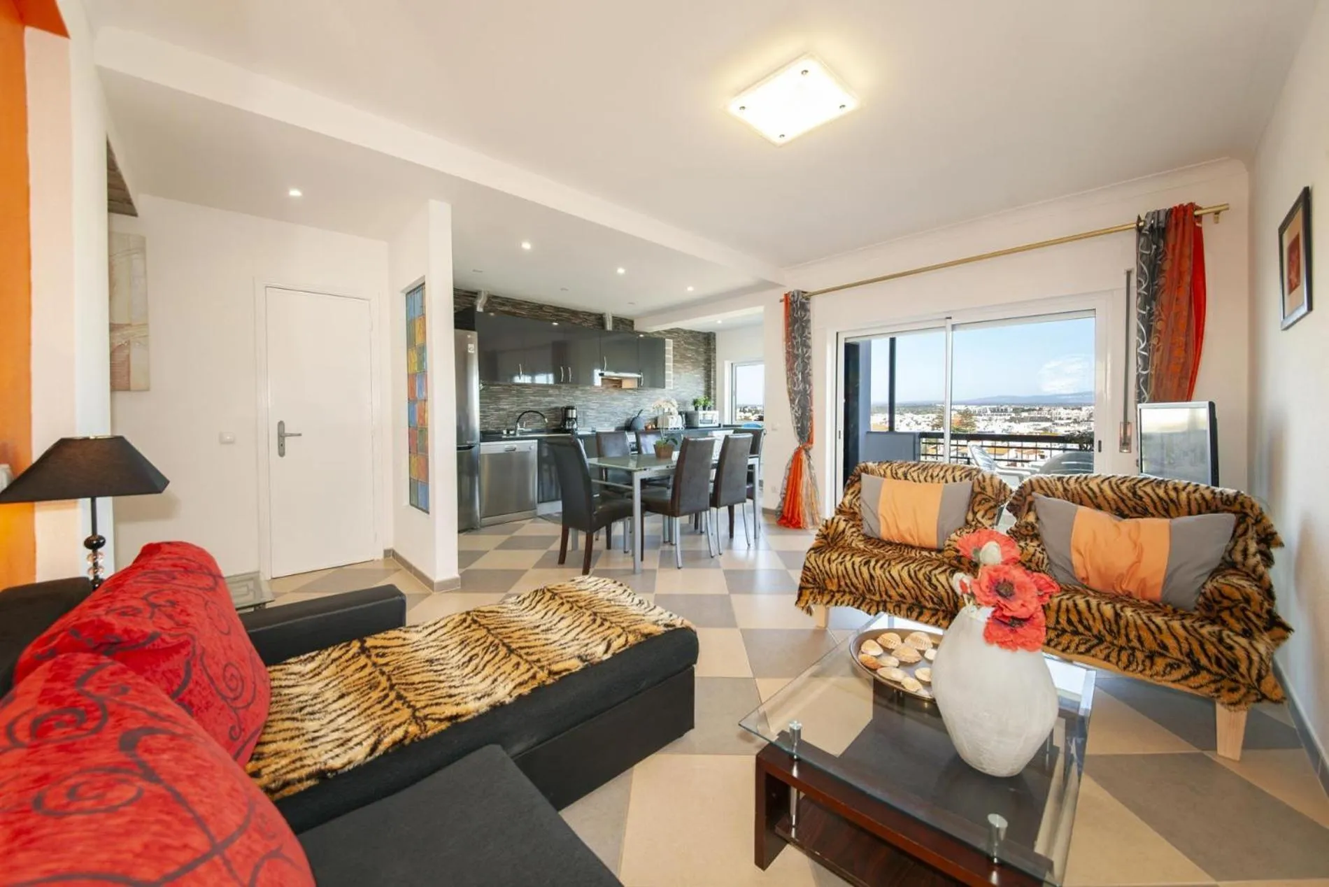 Floor plan in B17 - The Stunning Seaview Apartment
