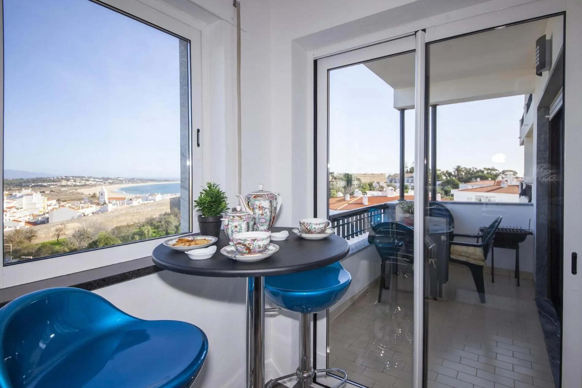 Floor plan in B17 - The Stunning Seaview Apartment