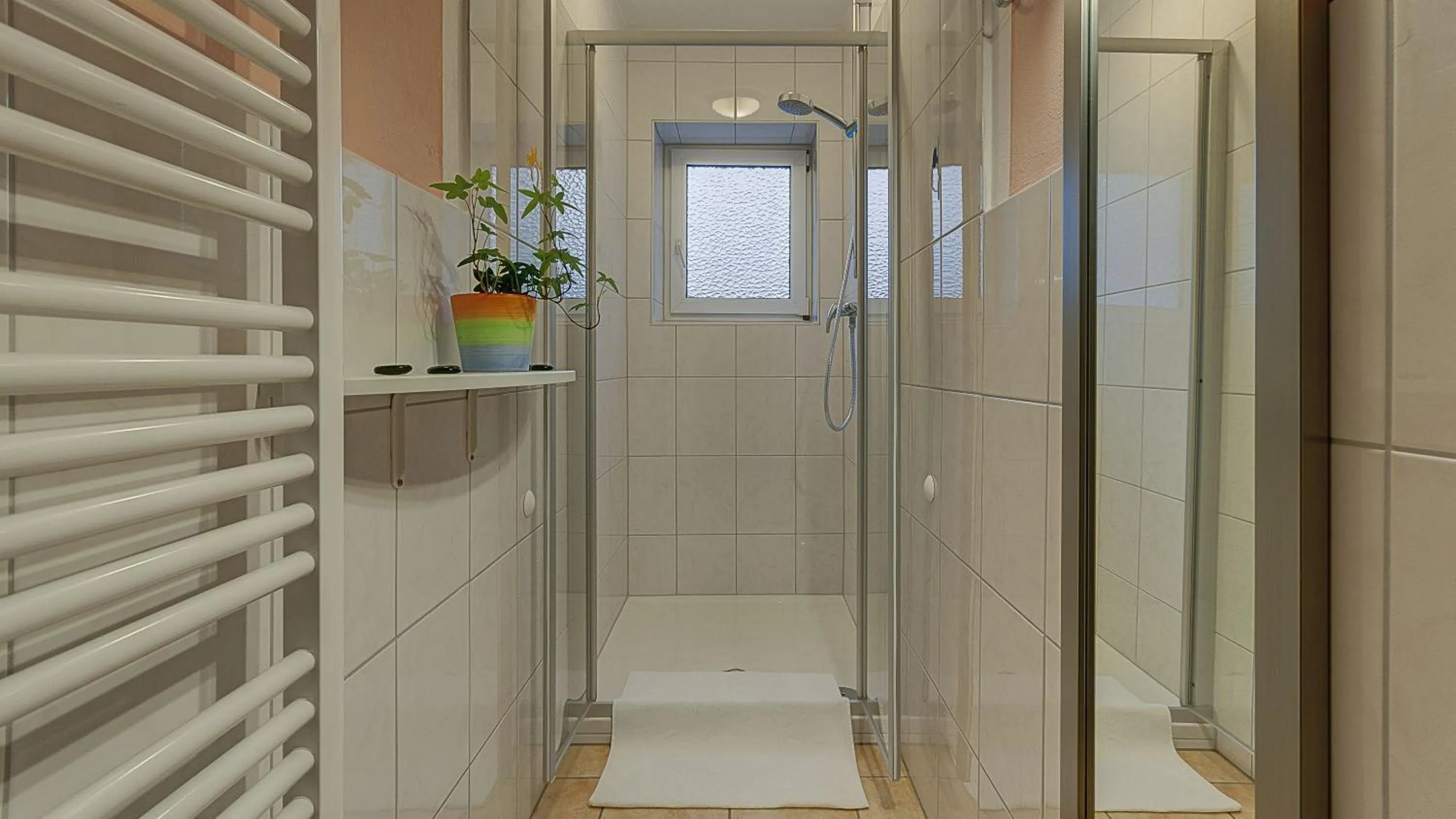 Shower in Hotel Luitpold