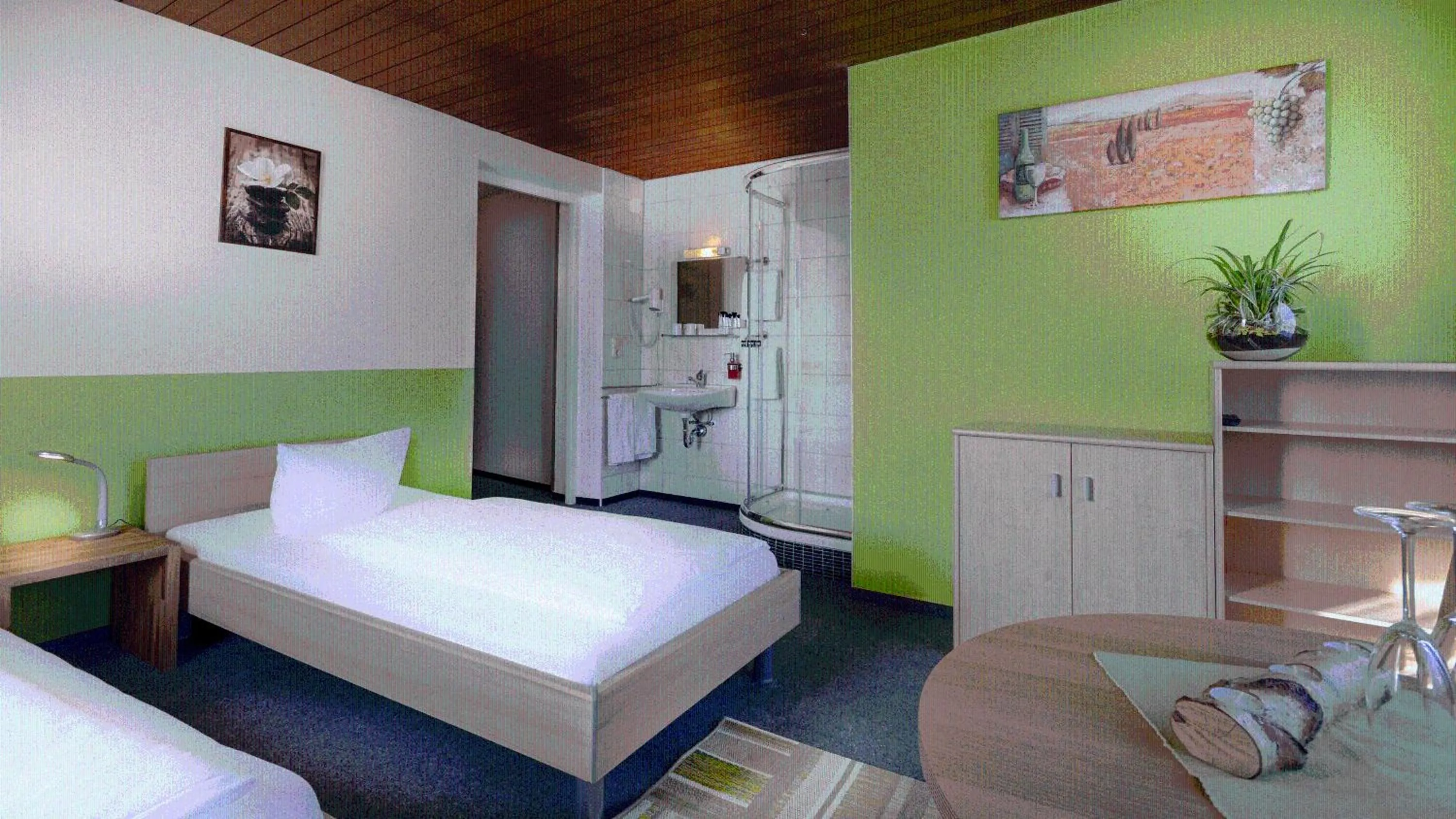 TV and multimedia, Bed in Hotel Luitpold