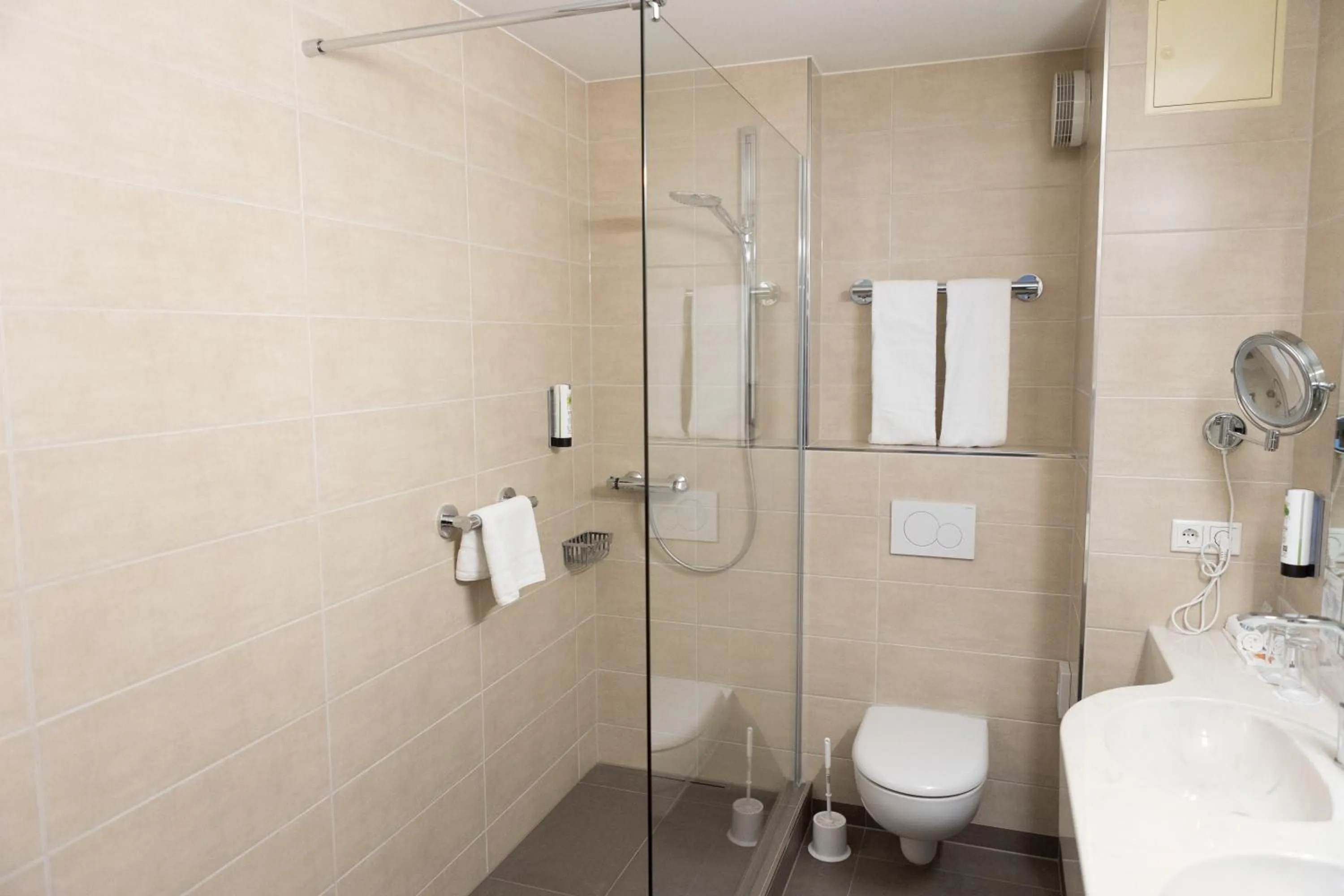 Bathroom in Hotel Fulda Mitte