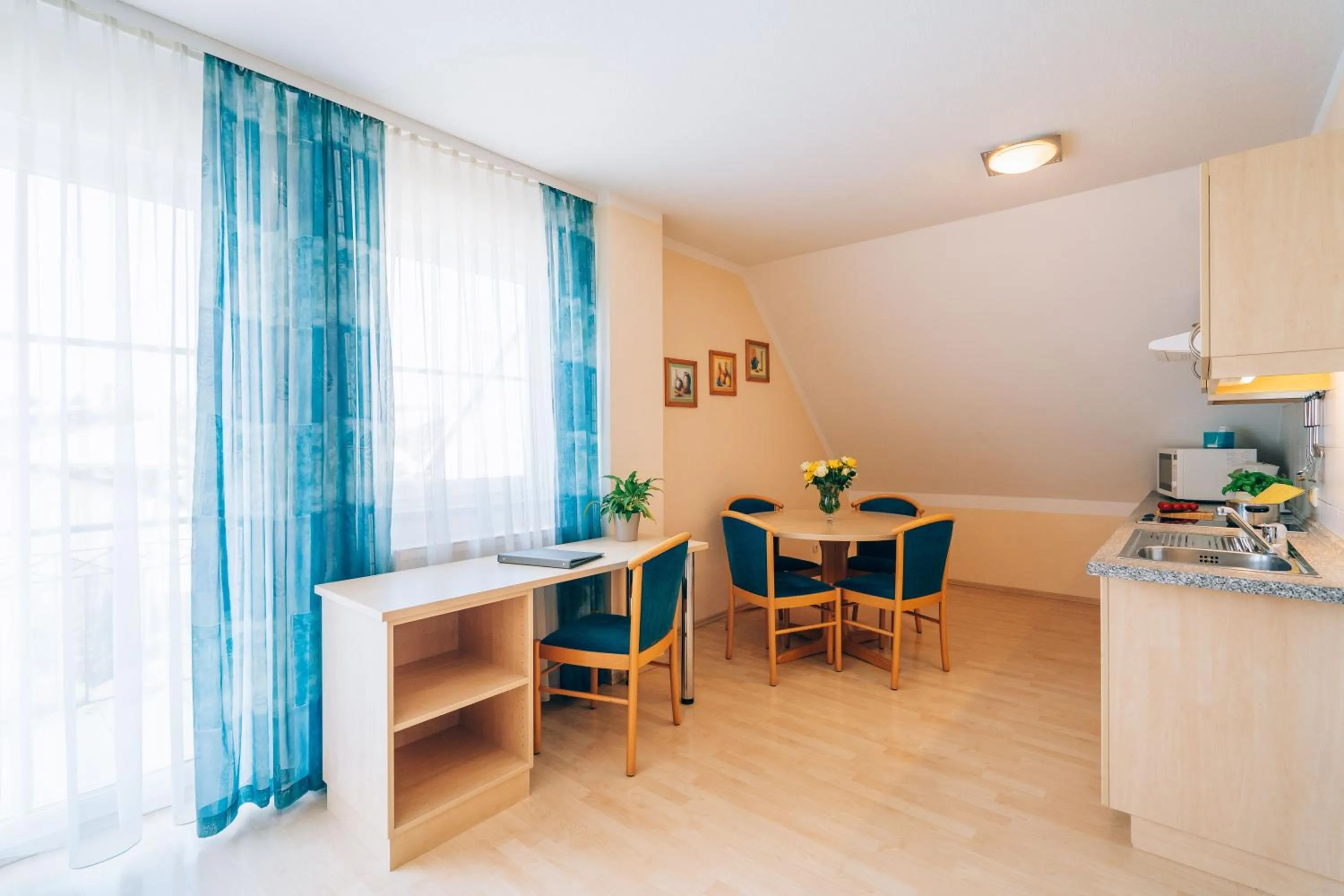 Dining area in Hotel Abenstal