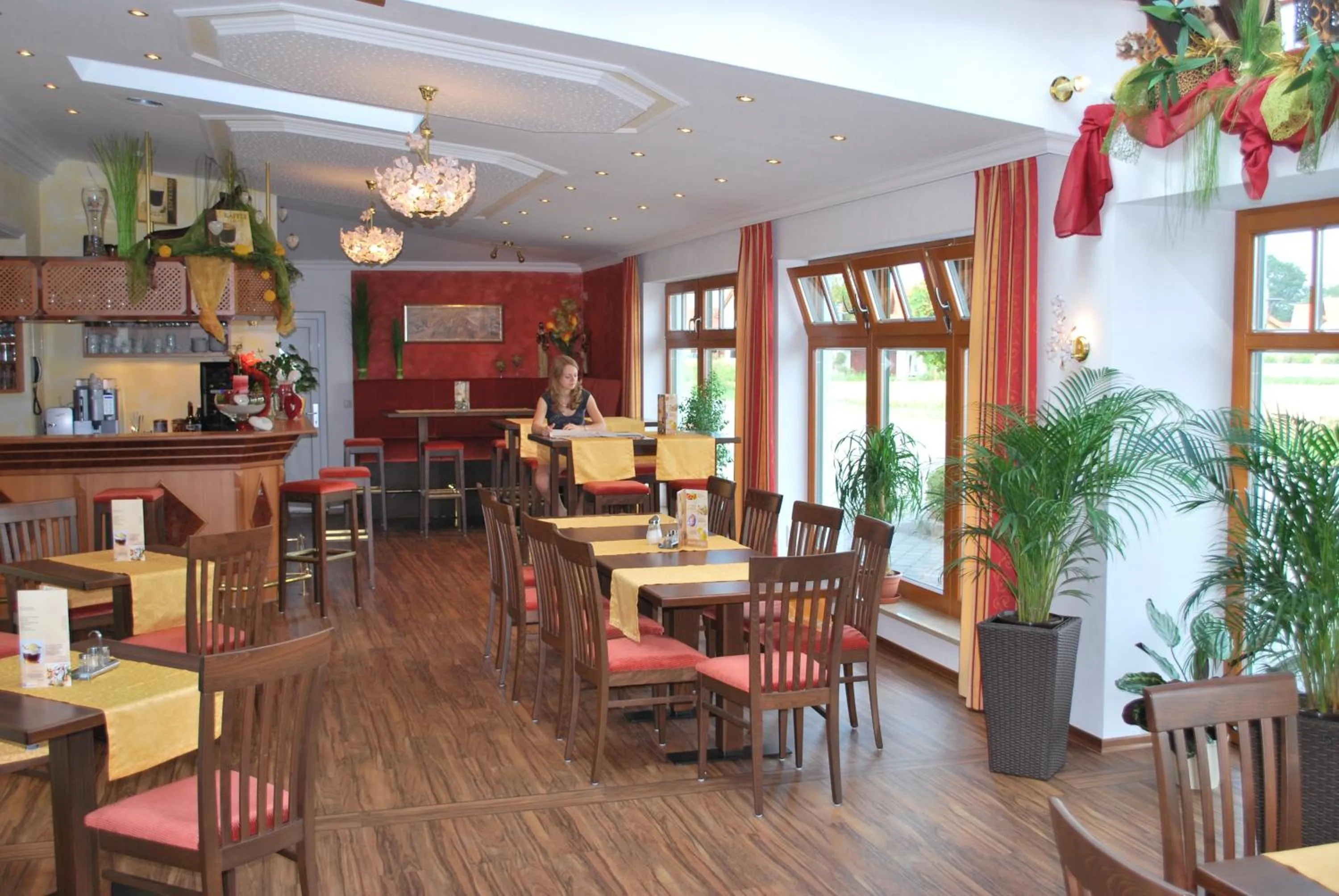 Restaurant/places to eat in Hotel Hutzenthaler