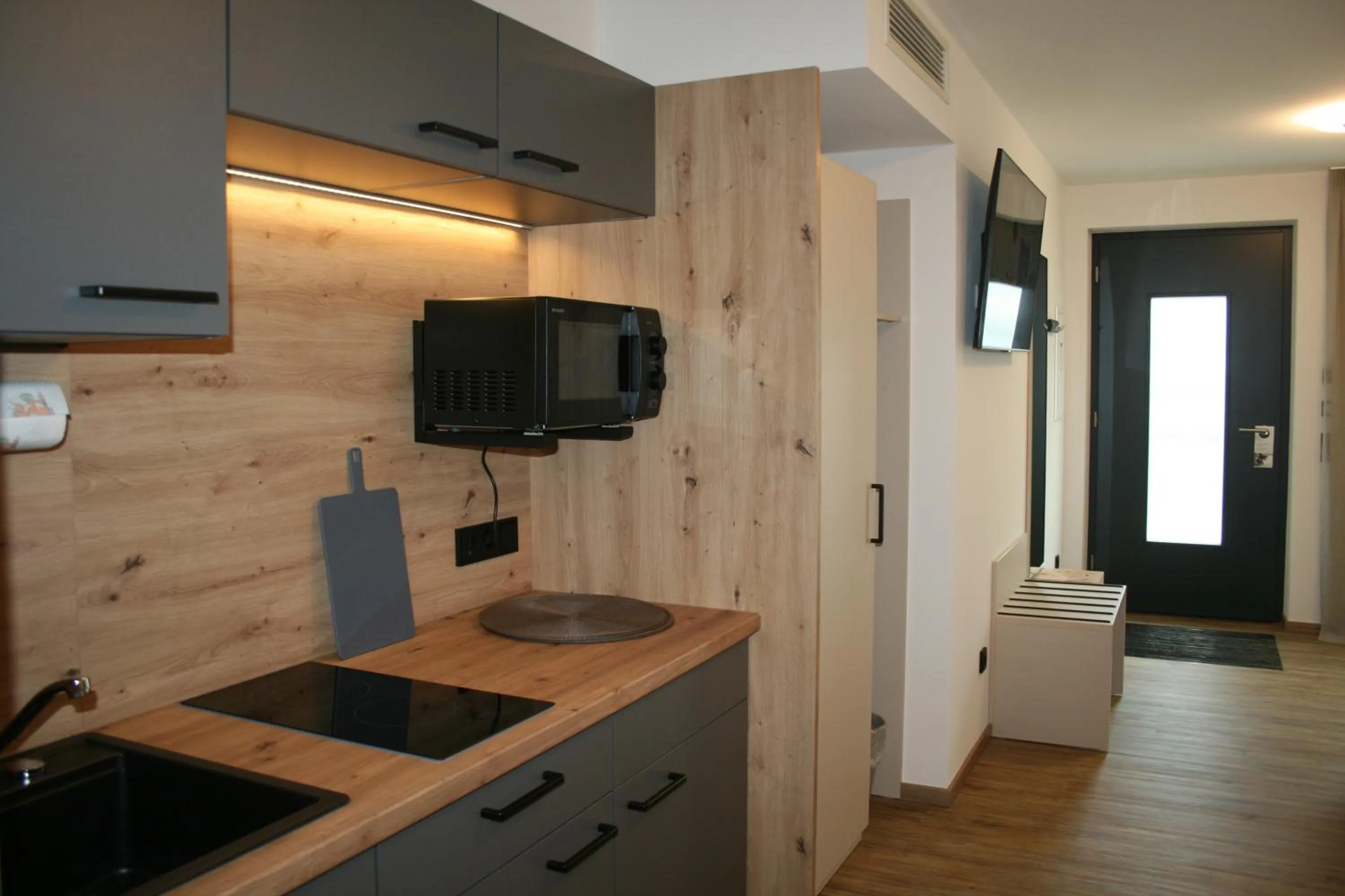 Kitchen or kitchenette in Hotel Bavaria