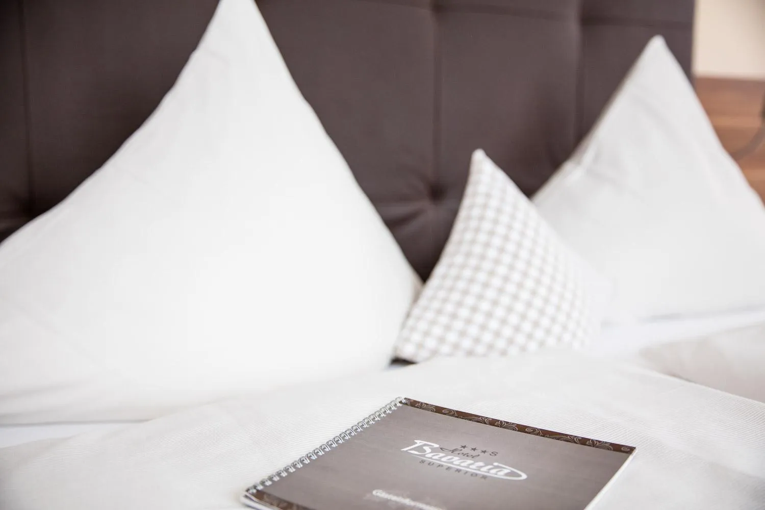 Logo/Certificate/Sign, Bed in Hotel Bavaria
