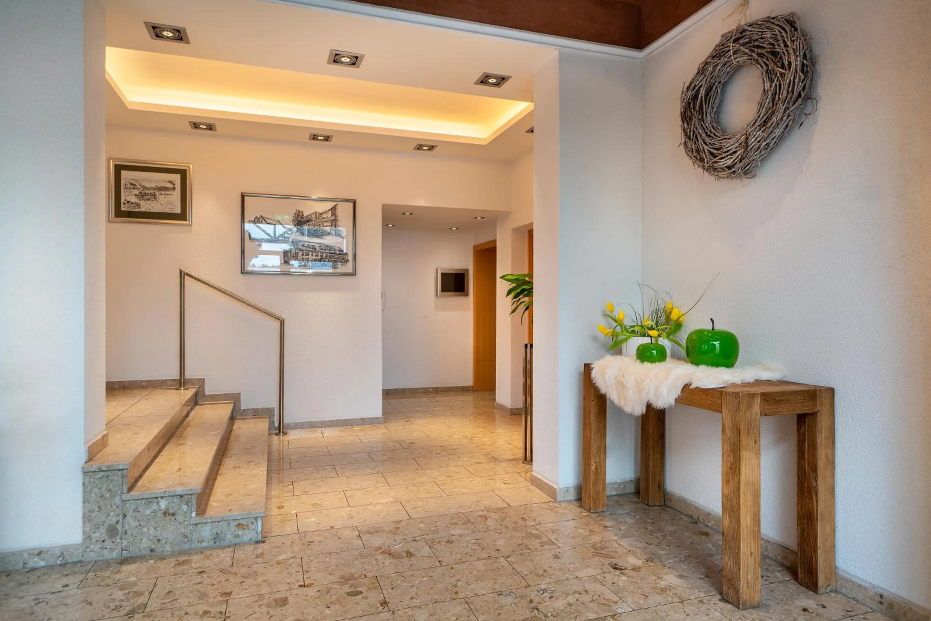 Lobby or reception in Hotel Elisenhof Mönchengladbach