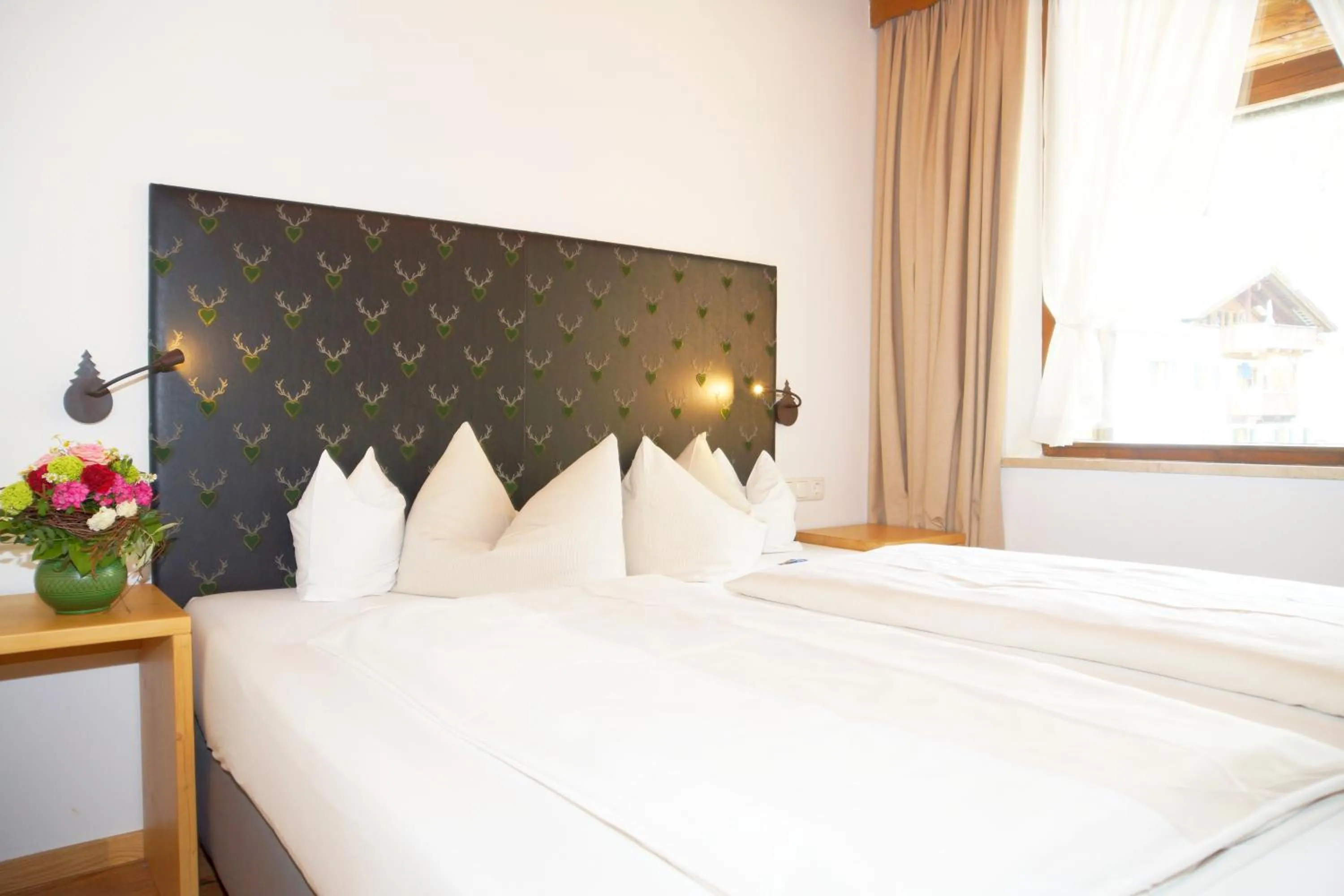 Bed in Hotel & Gasthof Fraundorfer