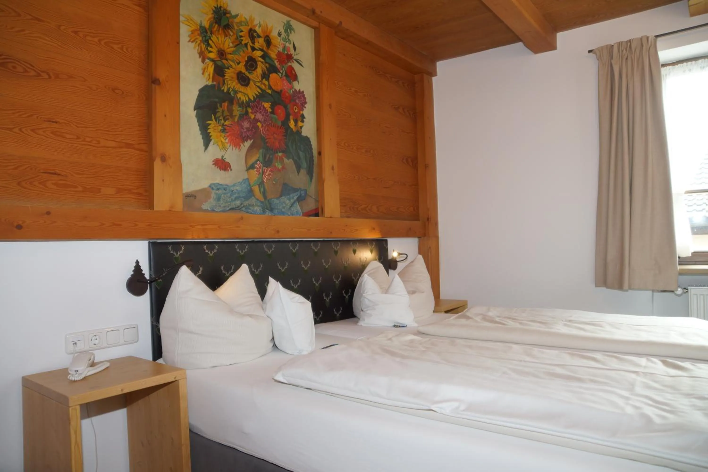 Photo of the whole room, Bed in Hotel & Gasthof Fraundorfer