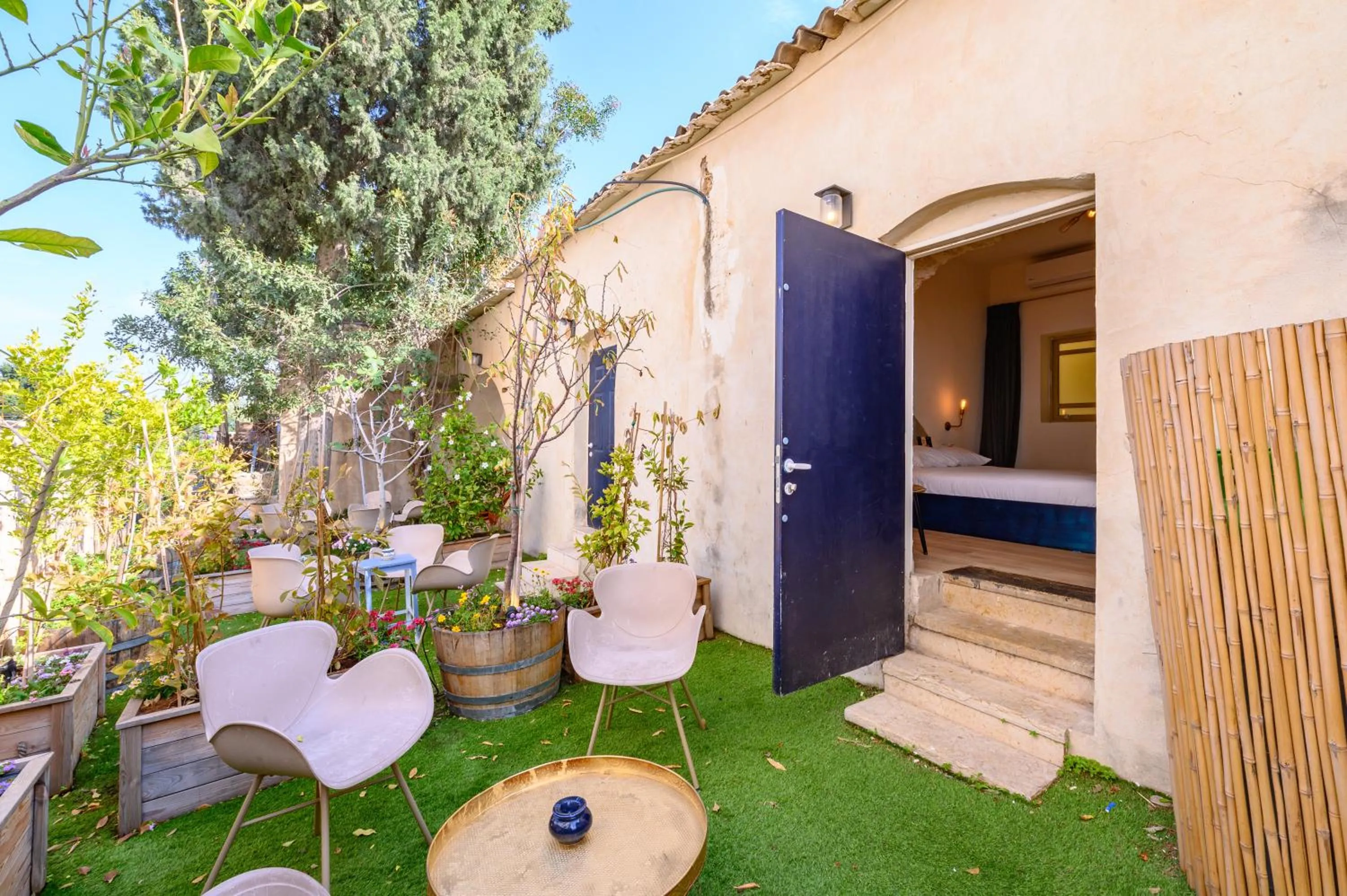 Patio in Tel-Aviv LALA Boutique Hotel