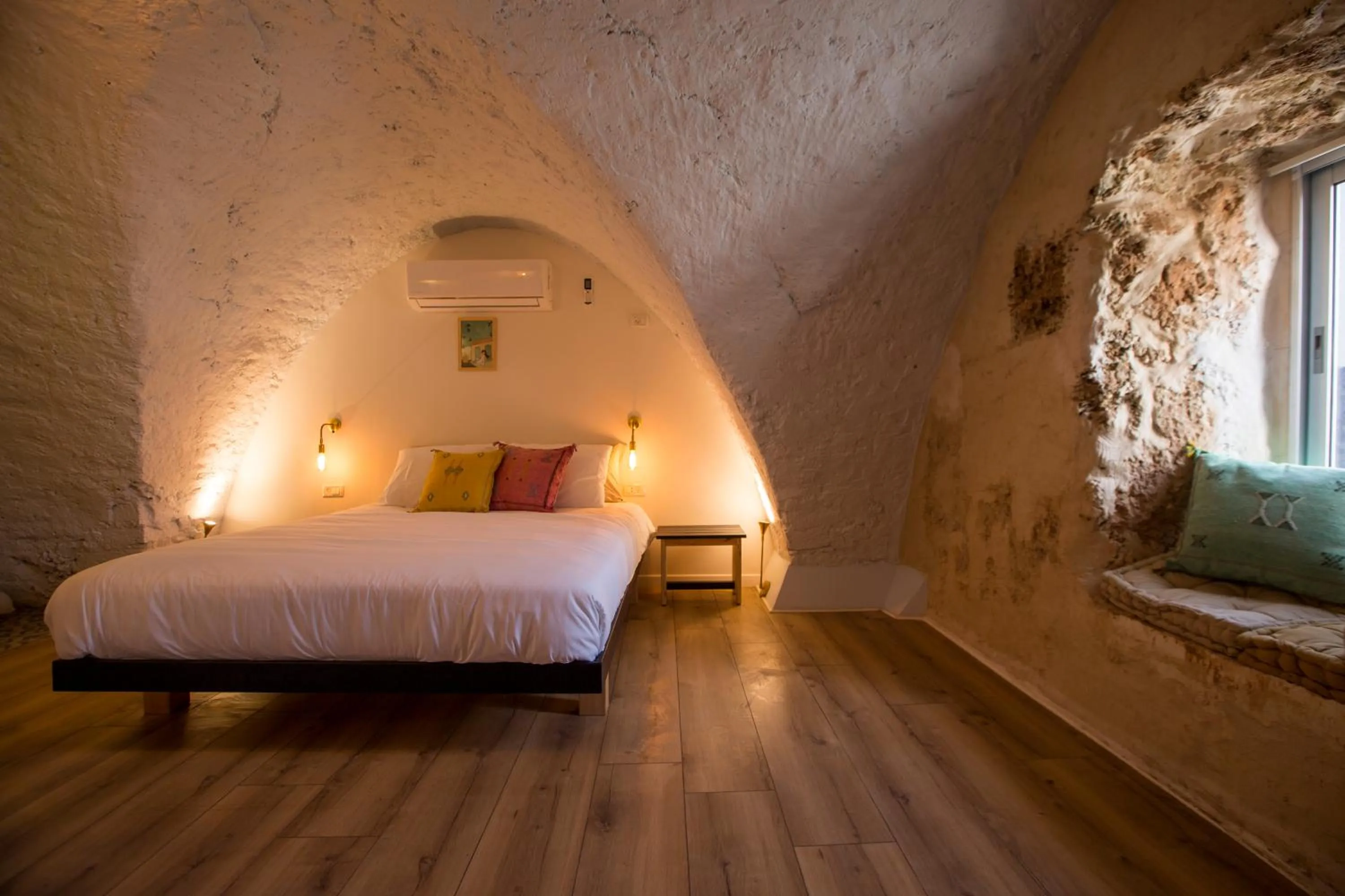 Bed in Tel-Aviv LALA Boutique Hotel