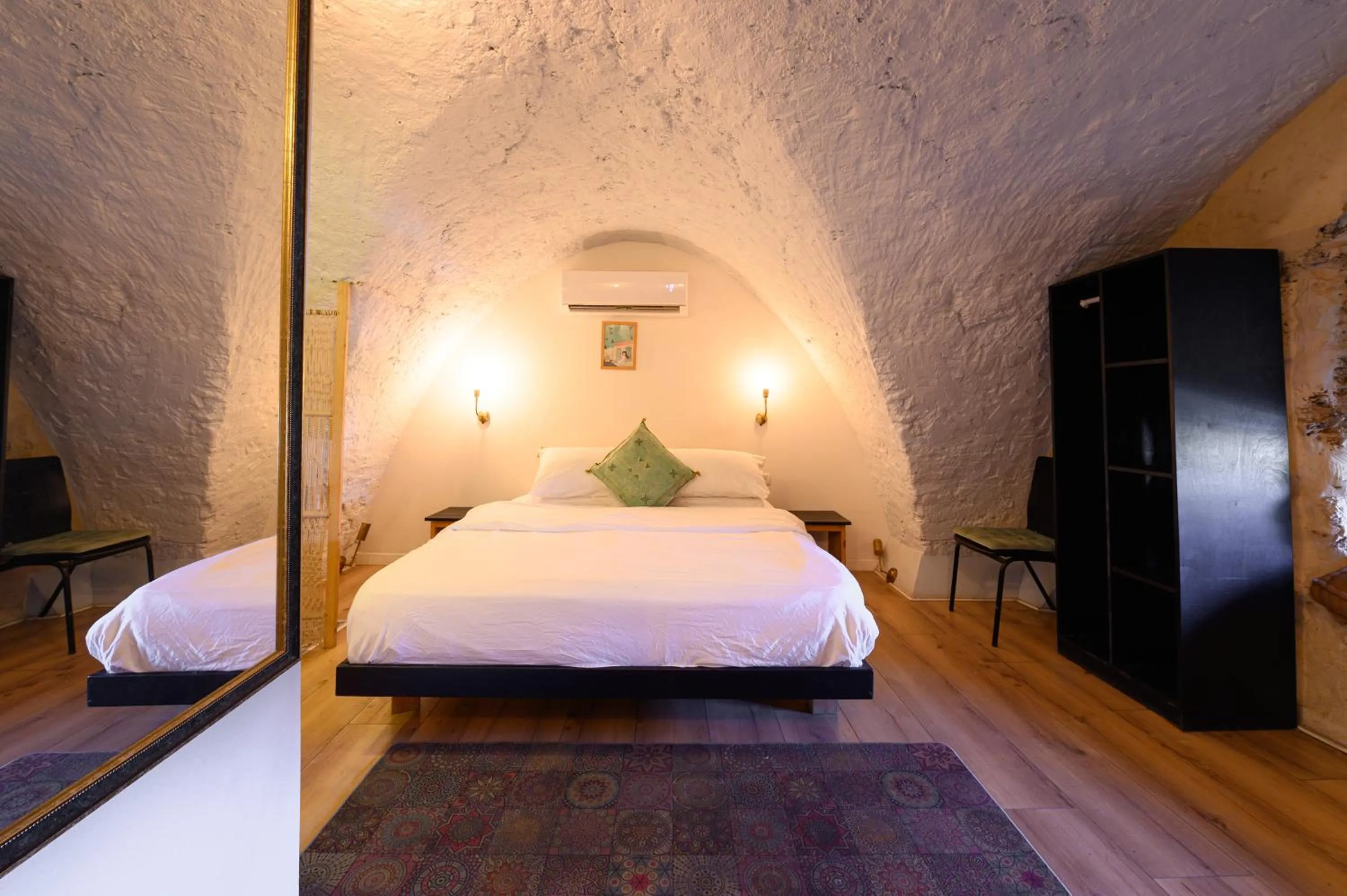 Bed in Tel-Aviv LALA Boutique Hotel