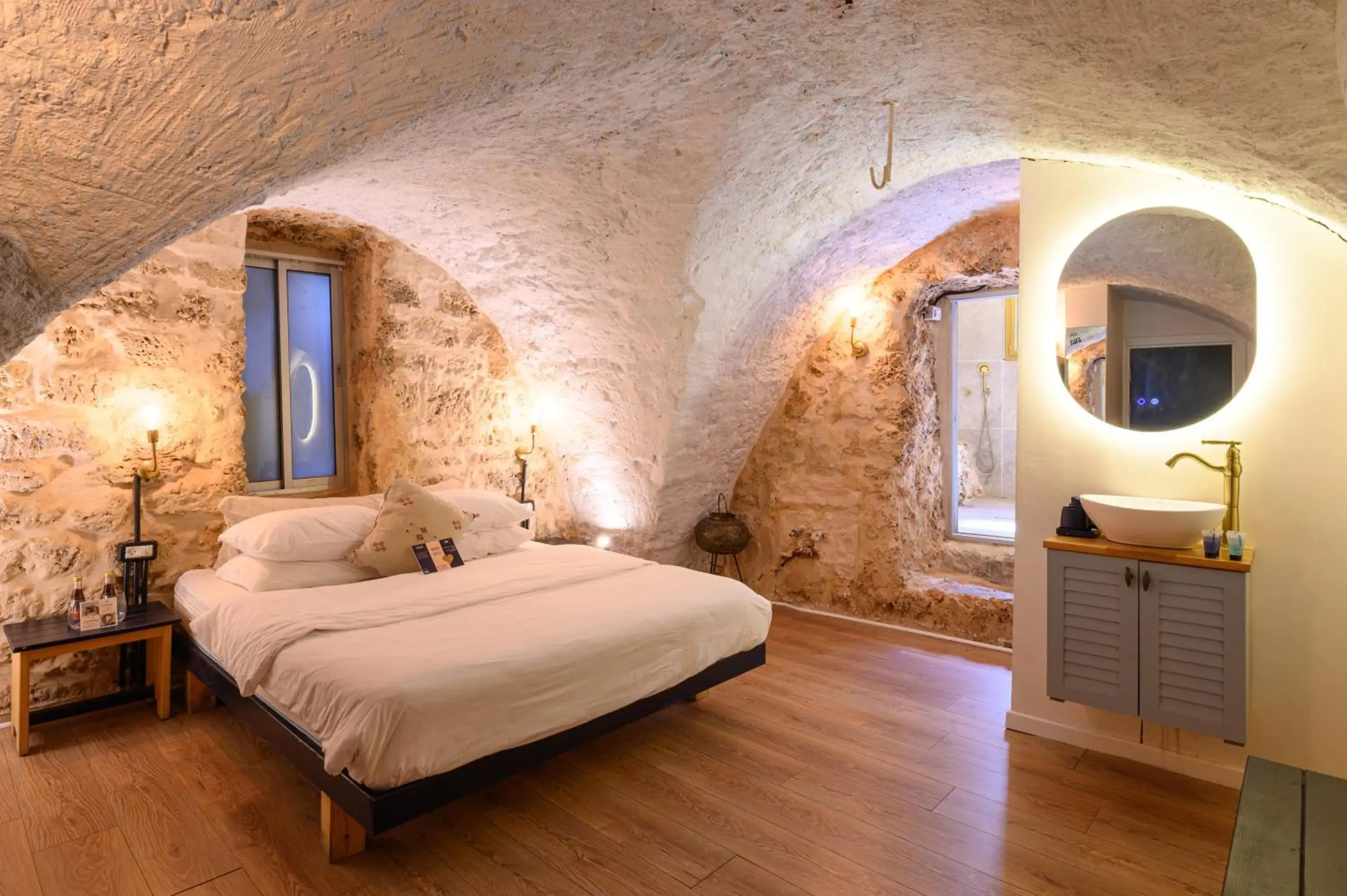 Studio Deluxe Room - single occupancy in Tel-Aviv LALA Boutique Hotel Studio Deluxe Room - single occupancy in Tel-Aviv LALA Boutique Hotel