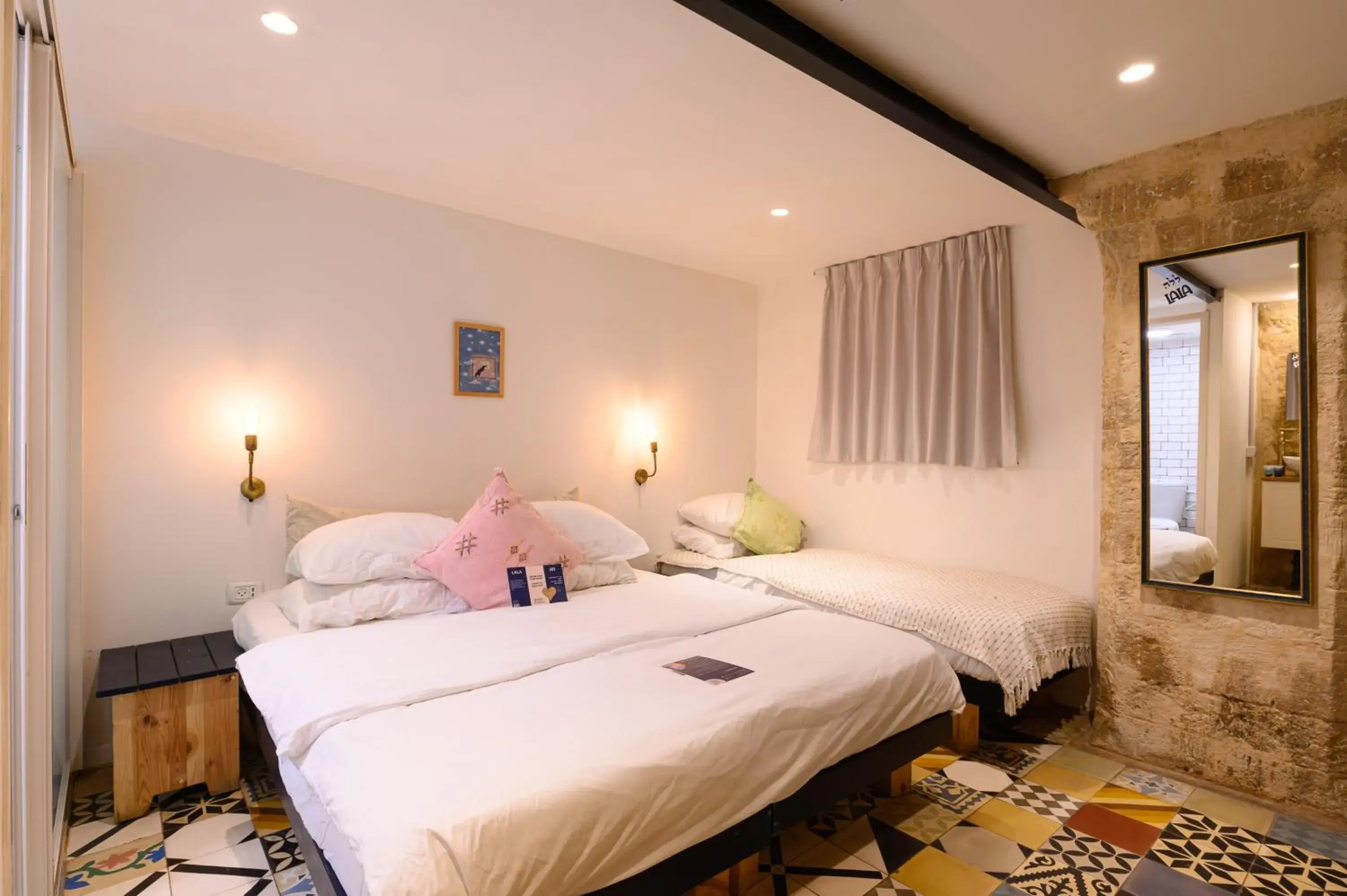 Classic Double or Twin Room - single occupancy in Tel-Aviv LALA Boutique Hotel Classic Double or Twin Room - single occupancy in Tel-Aviv LALA Boutique Hotel