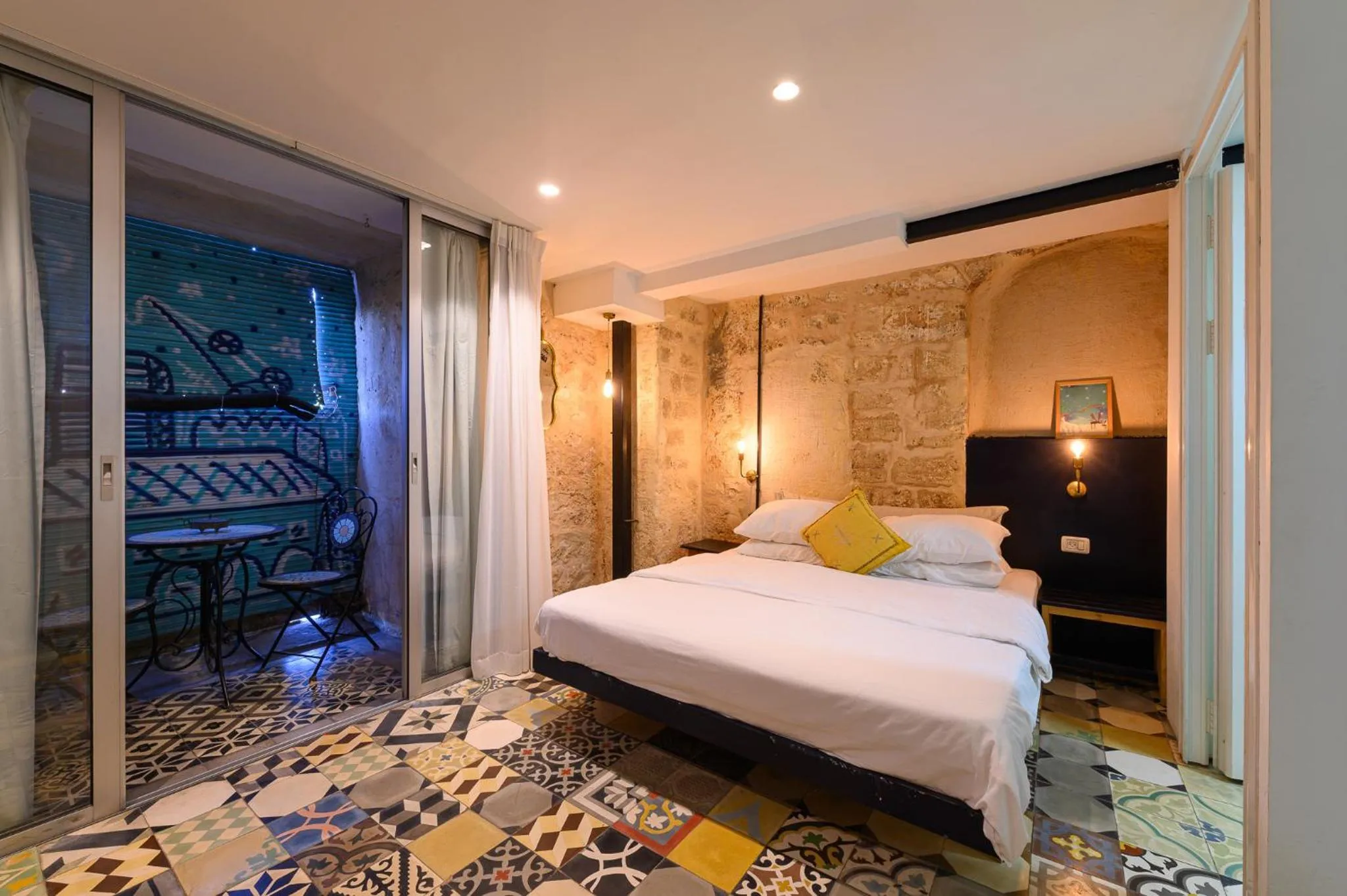 Photo of the whole room, Bed in Tel-Aviv LALA Boutique Hotel