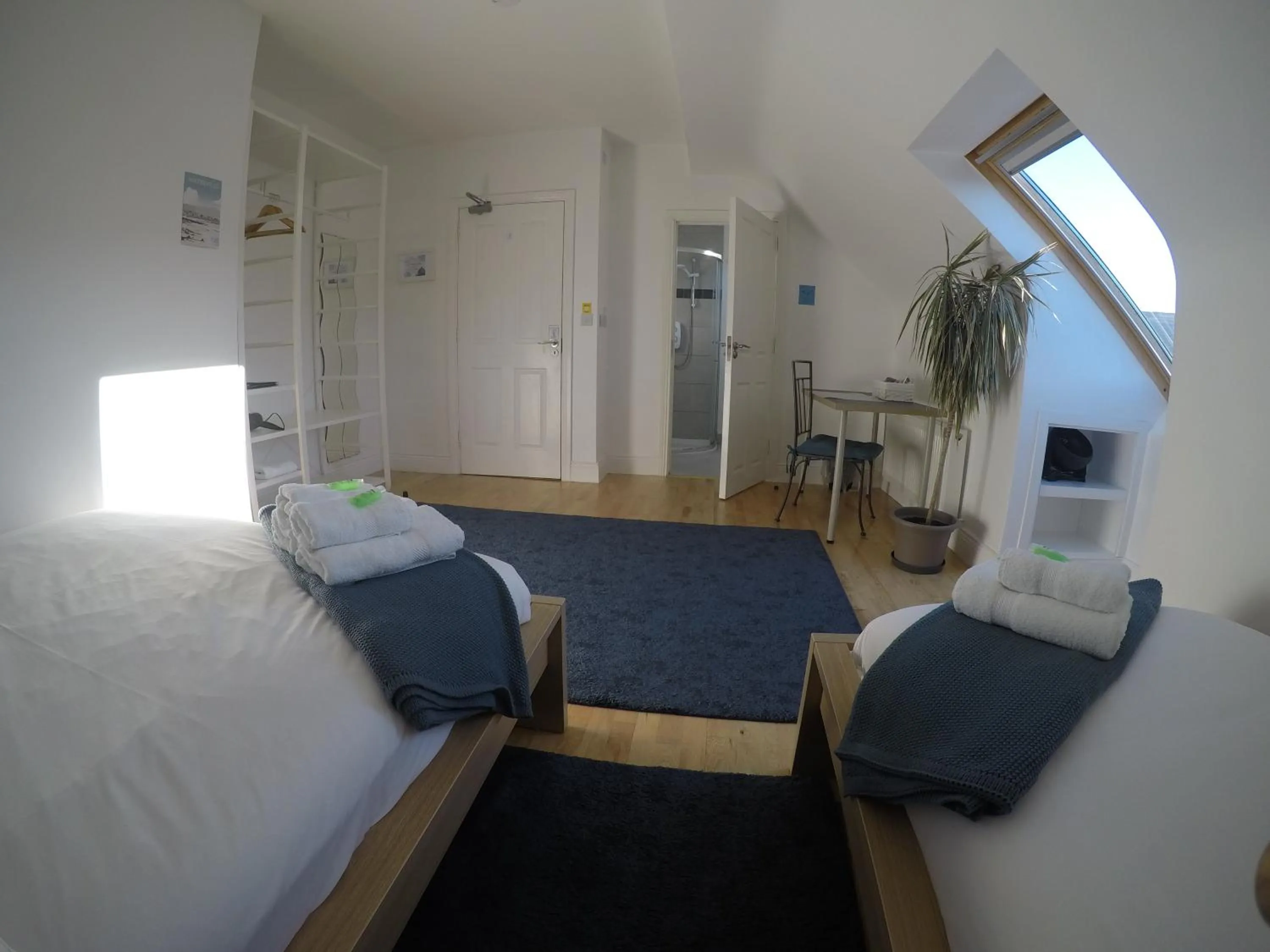 Bedroom, Bed in Seagull Cottage B&B