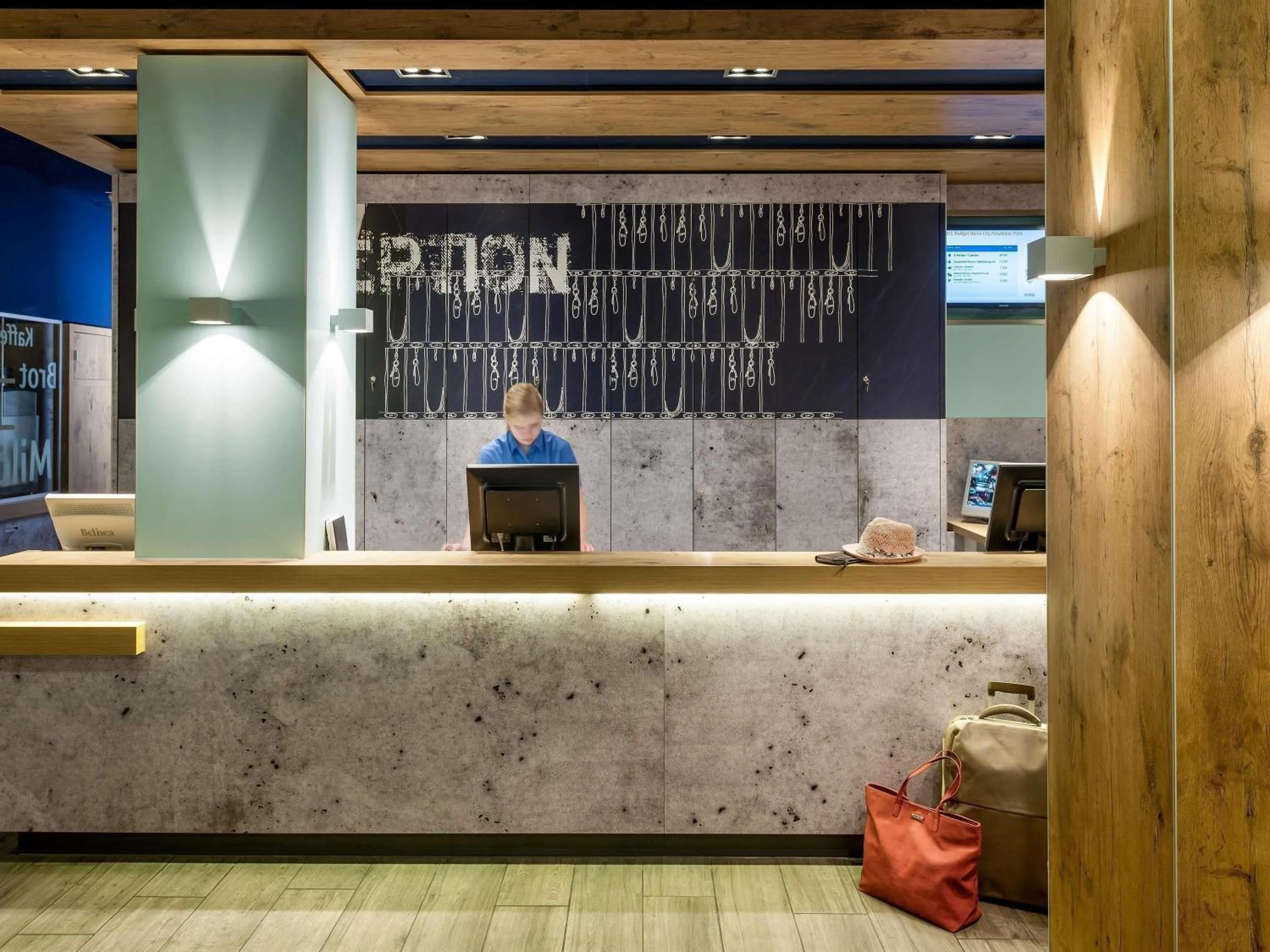 Property building in ibis budget Muenchen Putzbrunn