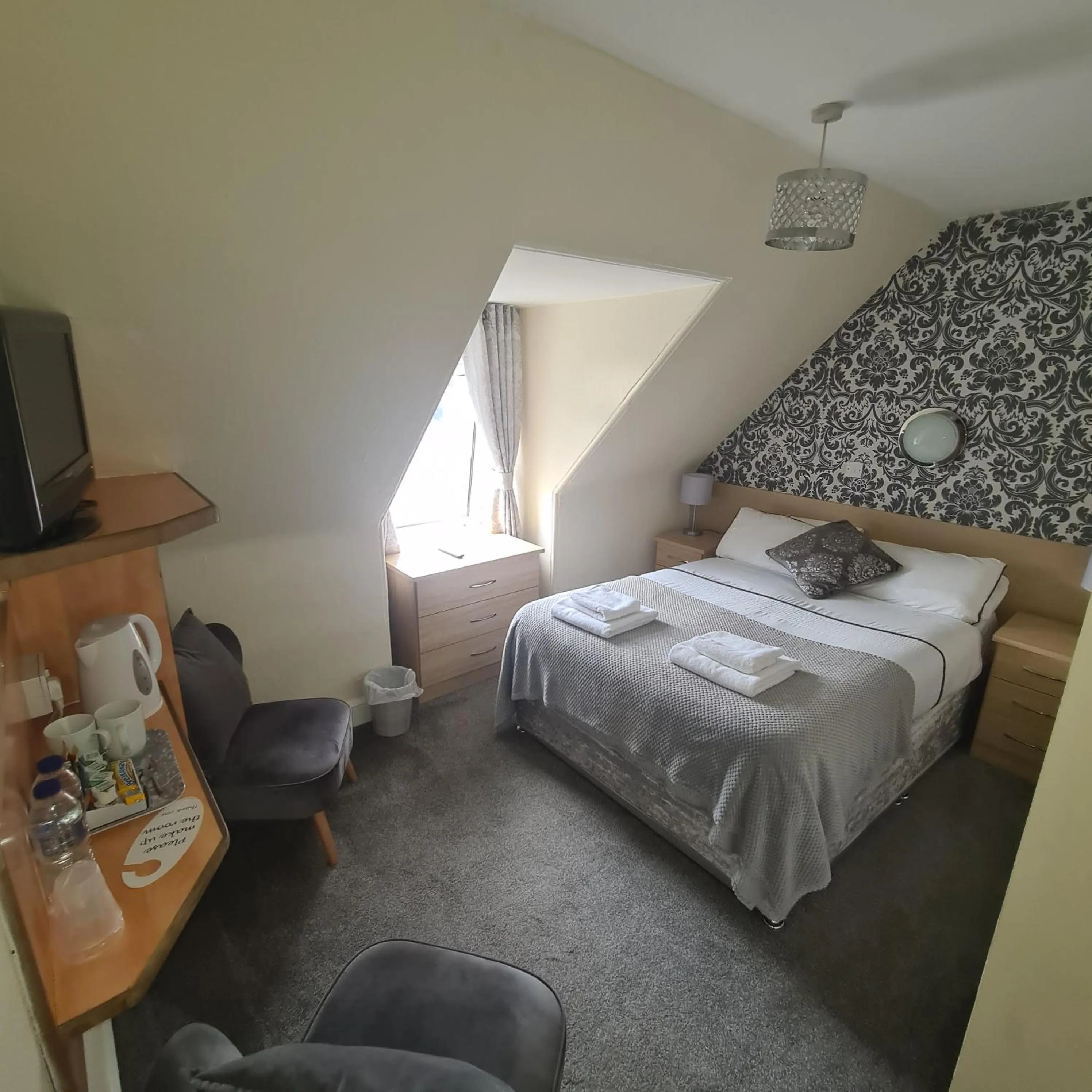 Bed in Glenmoore Guest House