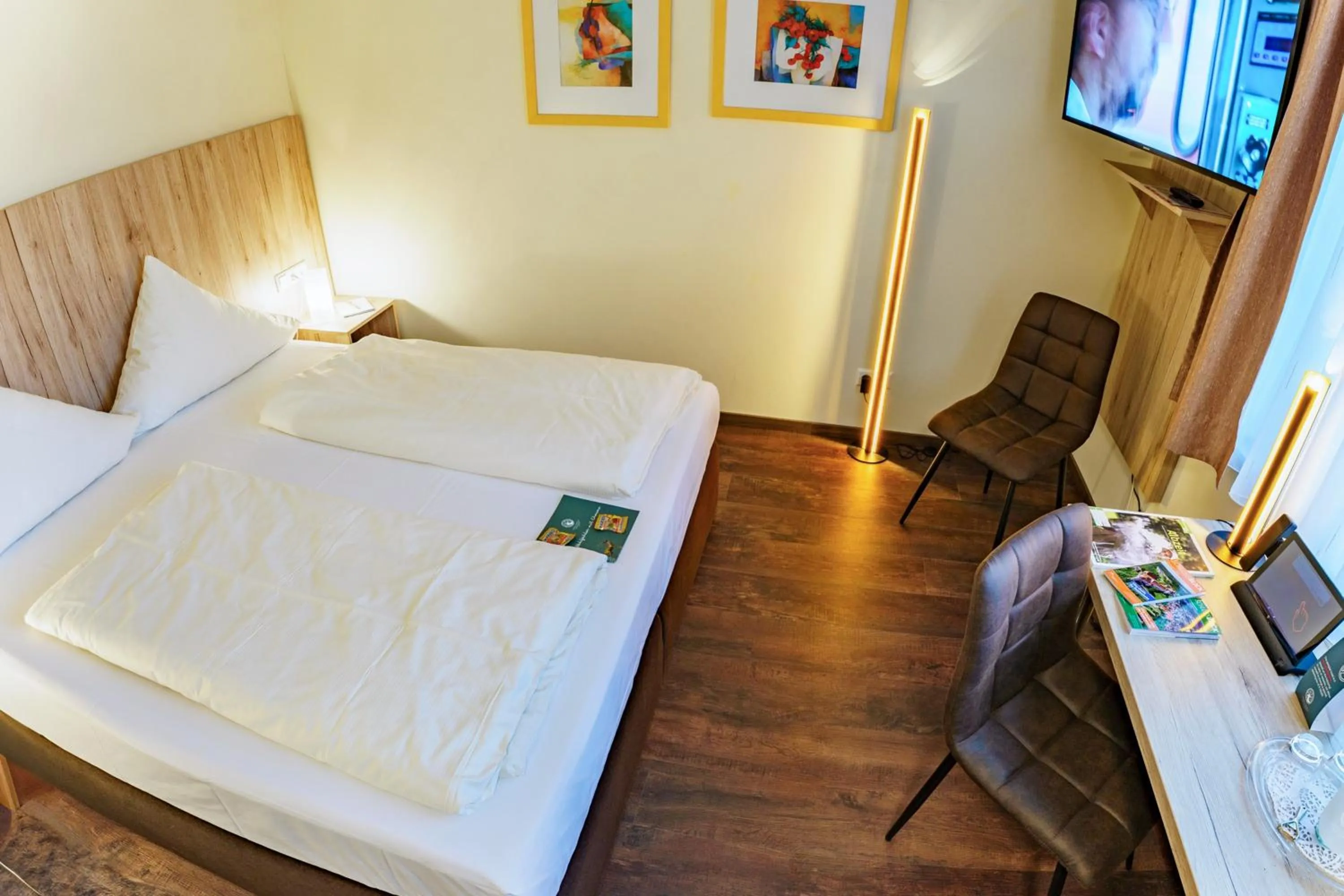 Photo of the whole room, Bed in Akzent Hotel Restaurant Hirsch