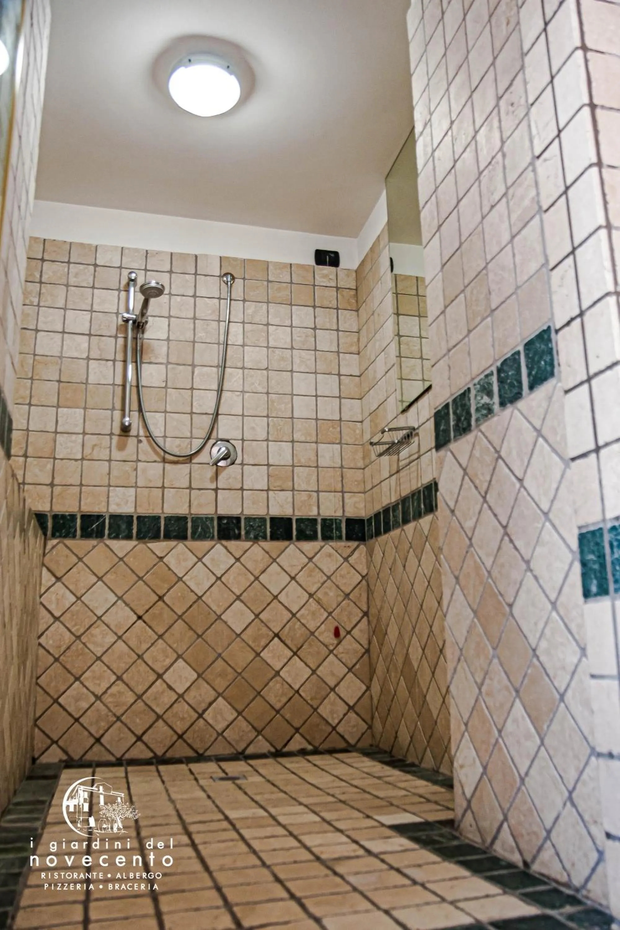 Bathroom in I Giardini del Novecento