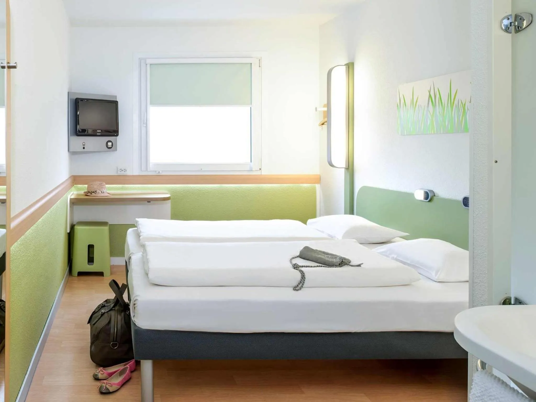 Bedroom, Bed in ibis budget Augsburg Gersthofen