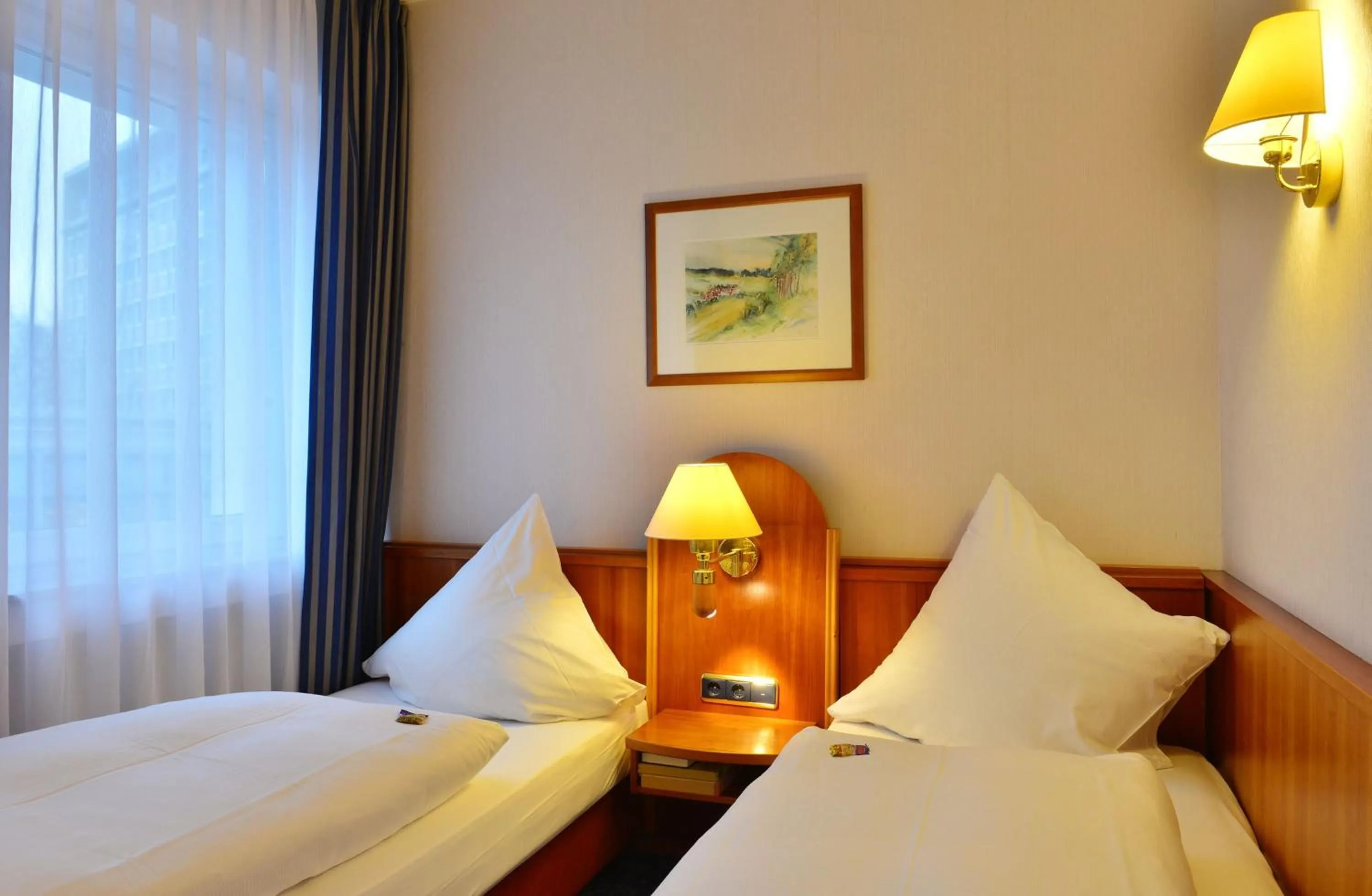 Photo of the whole room, Bed in Hotel Ilbertz Garni