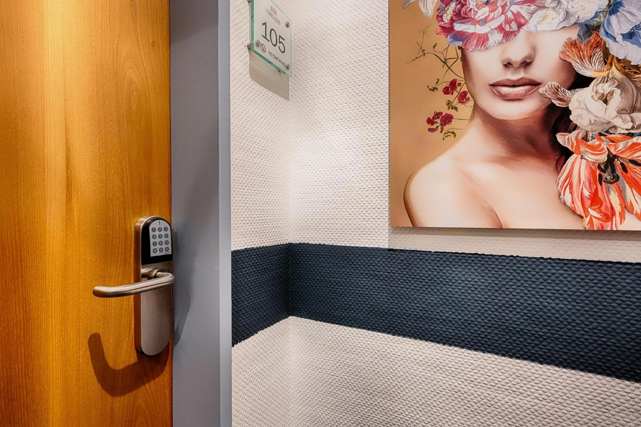 Decorative detail in Home Hotel