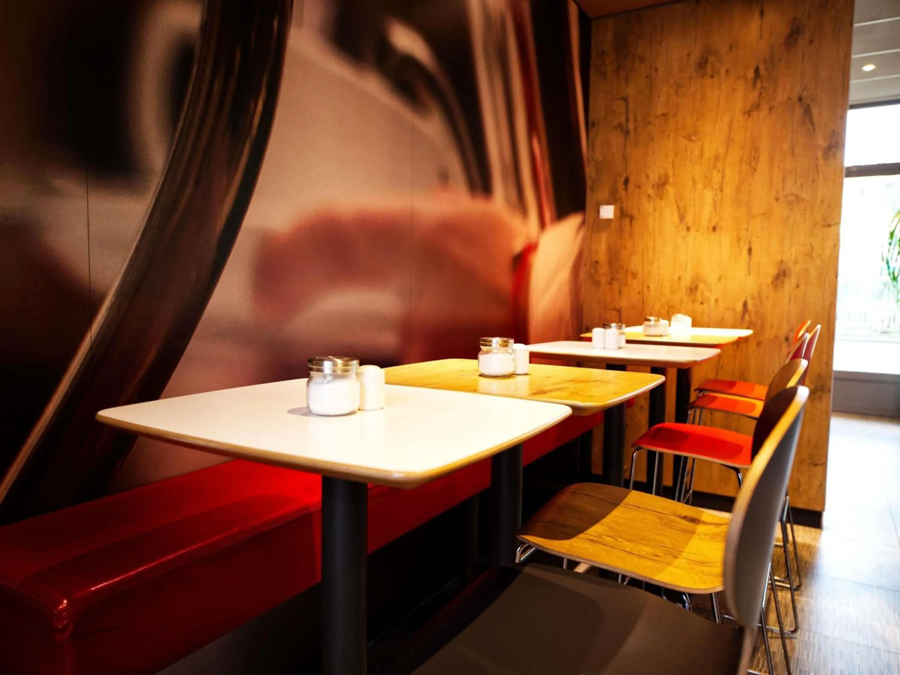 Breakfast in ibis Köln Centrum