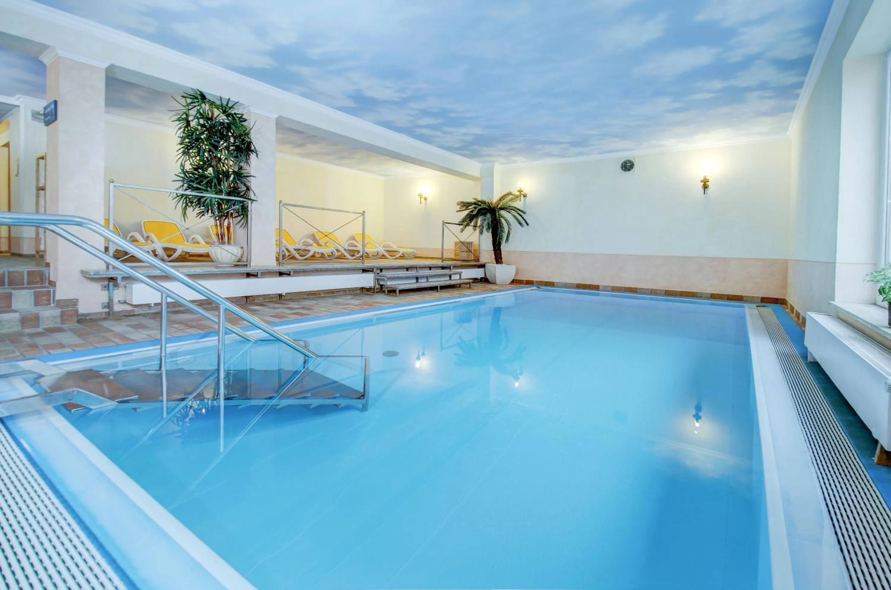 Swimming pool in PTI Hotel Eichwald