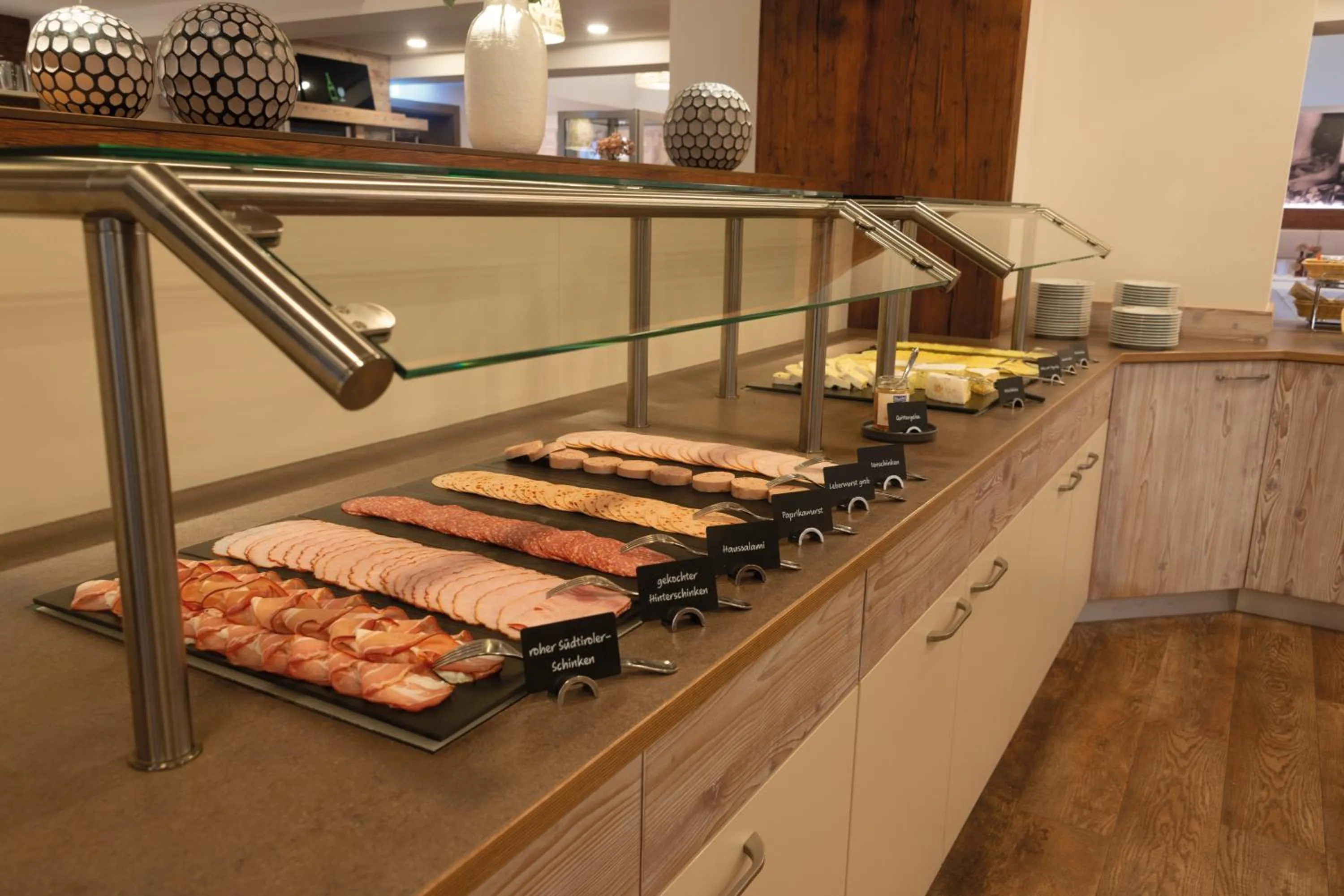 Buffet breakfast in Kur- und Wellnesshotel Förch