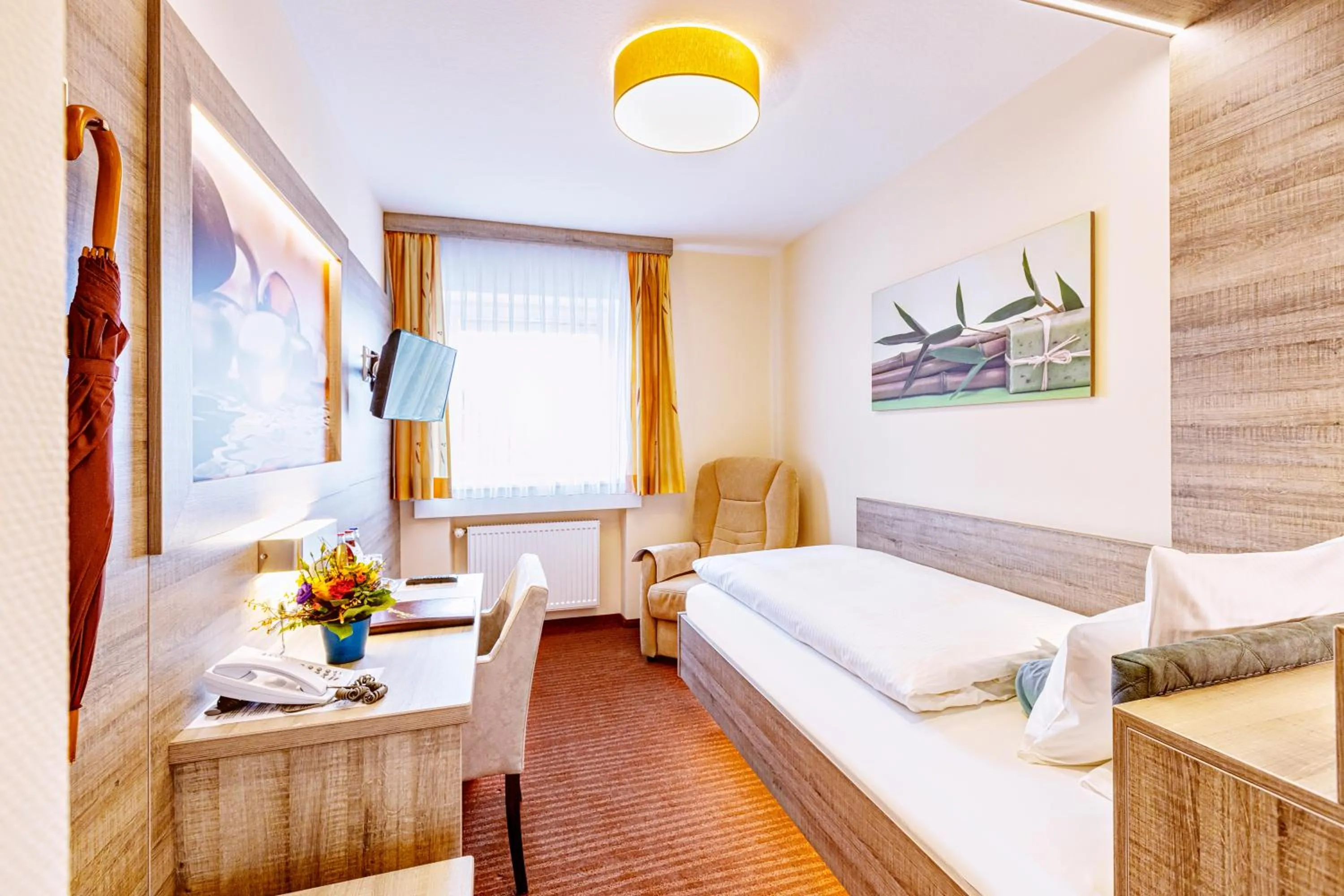 Photo of the whole room, Bed in Kur- und Wellnesshotel Förch