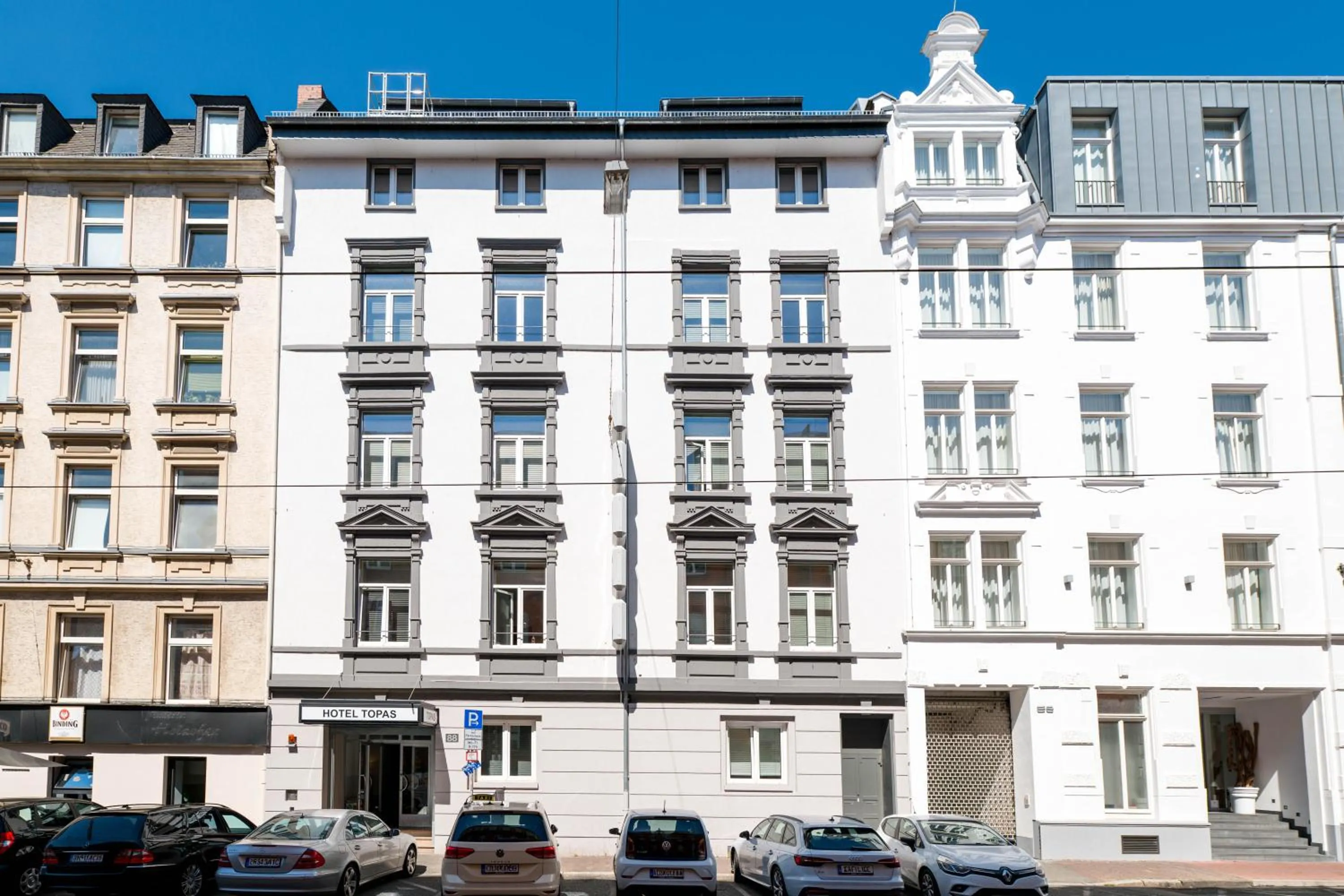 Property building in Hotel Topas Frankfurt City Centre