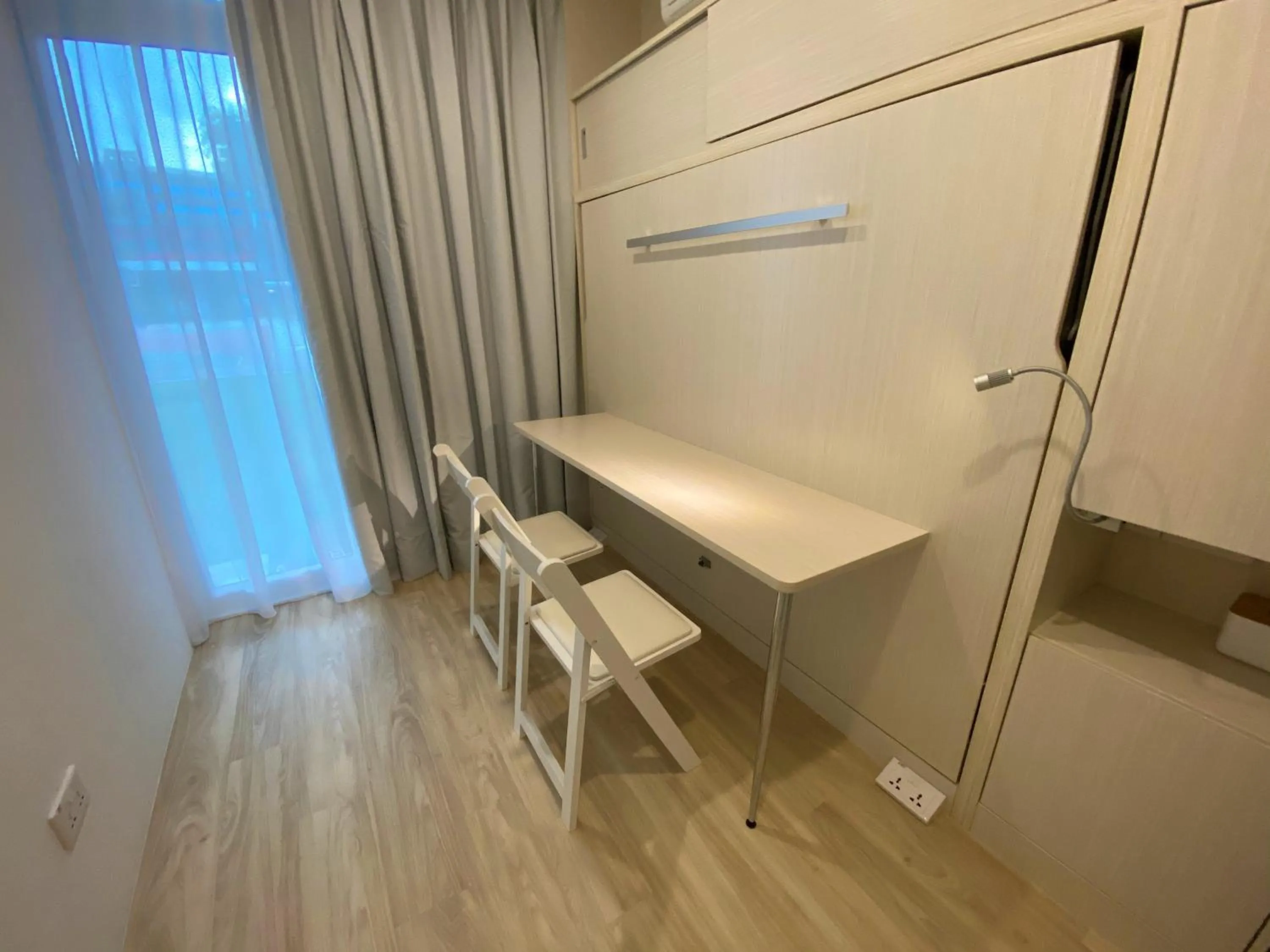 Business facilities in Shipping Container Hotel at Haw Par Villa GoogleMap Address 27 Zehnder Road Taxi and cars can only enter via Zehnder Road