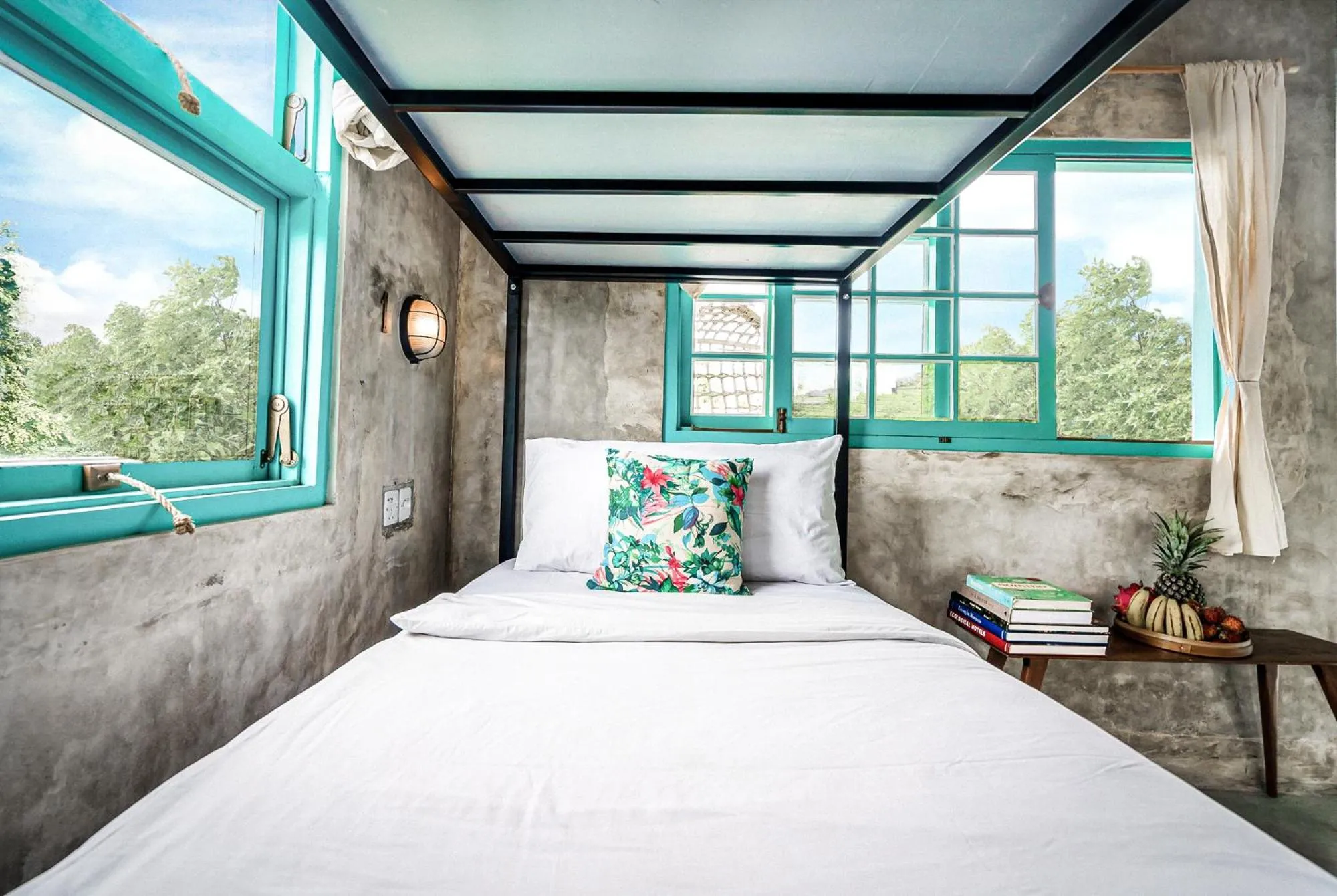 Bedroom in Good Mantra Studio