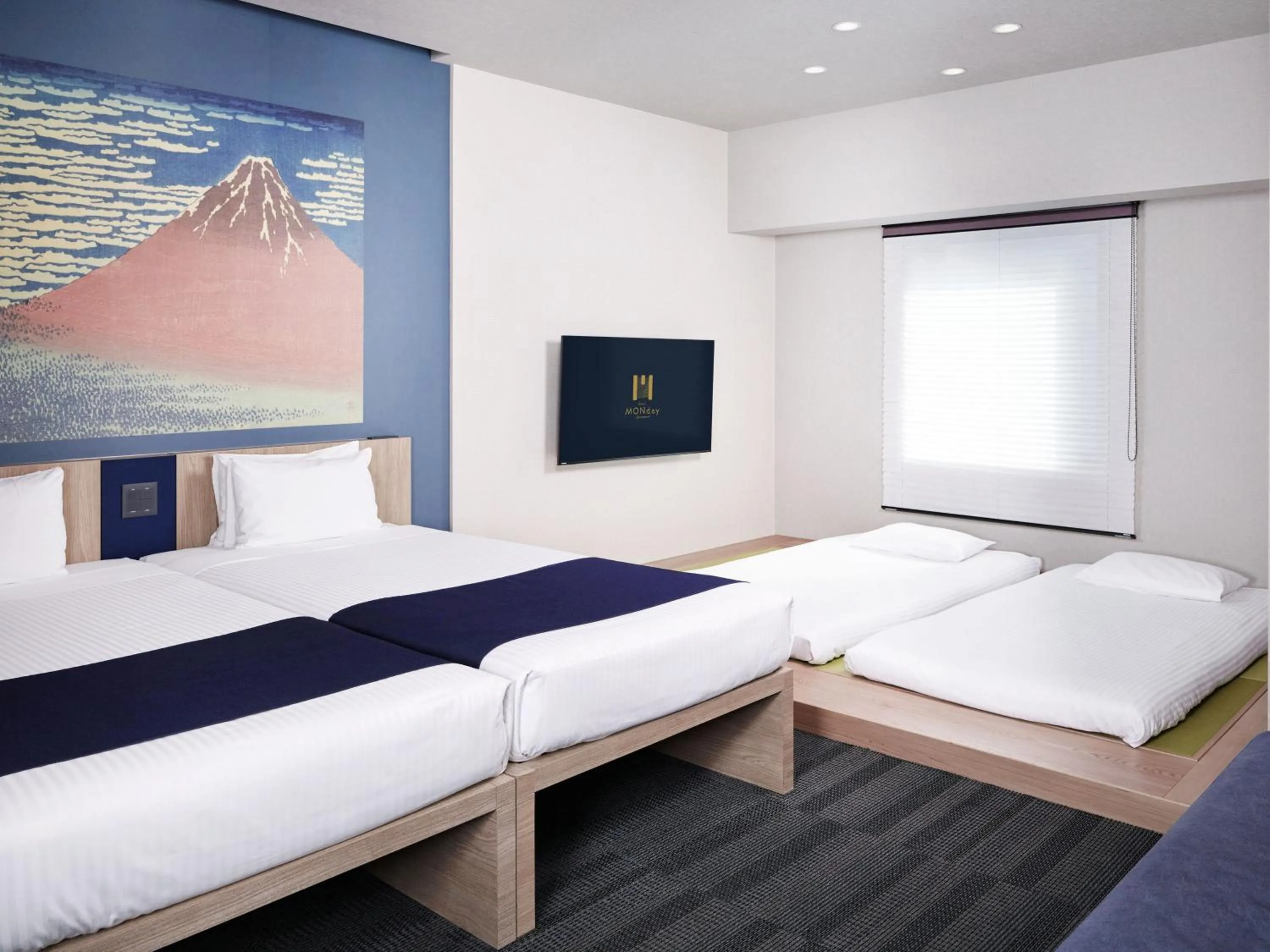 Bed in MONday Apart Ueno Shinokachimachi