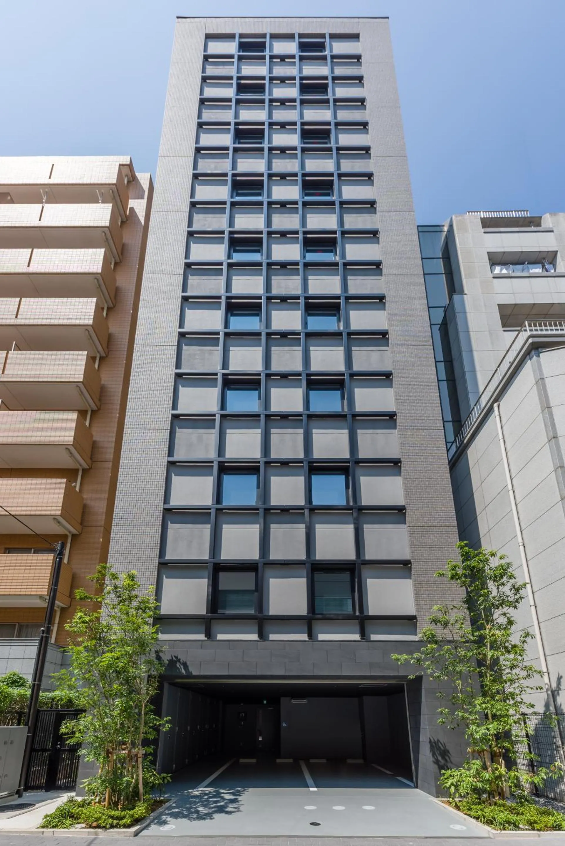 Property building in MONday Apart Ueno Shinokachimachi