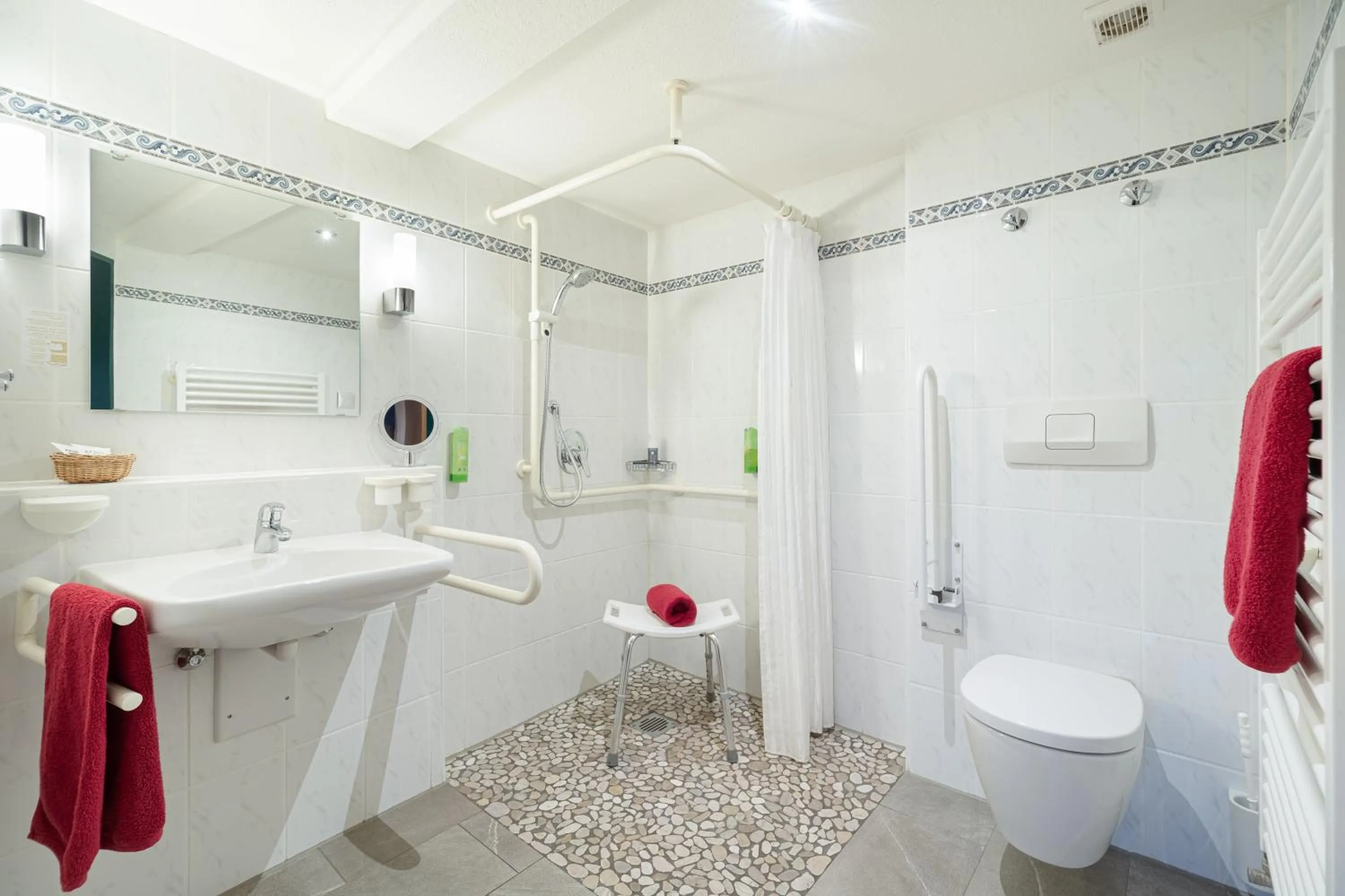 Familien- und Wellnesshotel "Landhaus Viktoria"