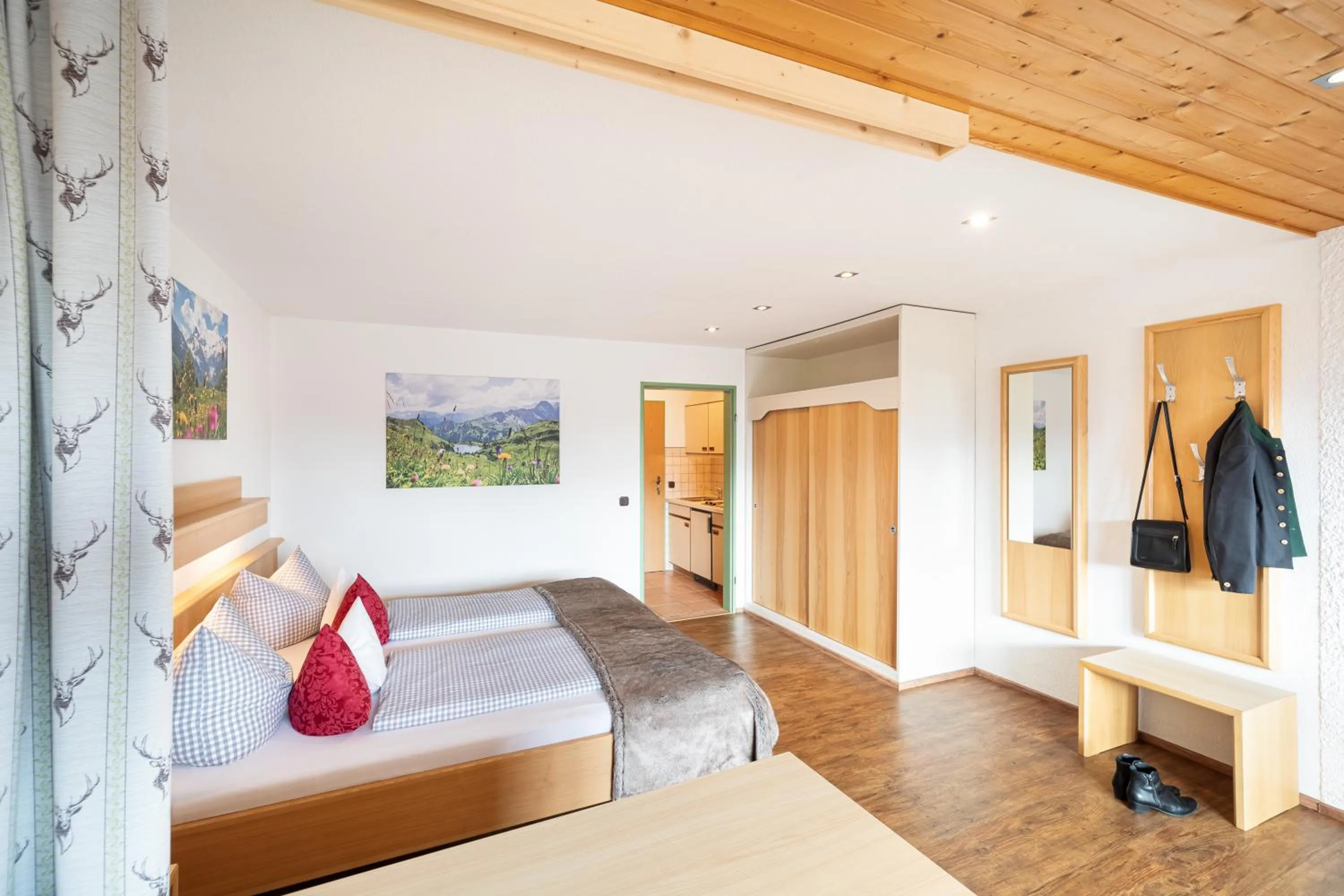 Familien- und Wellnesshotel "Landhaus Viktoria"